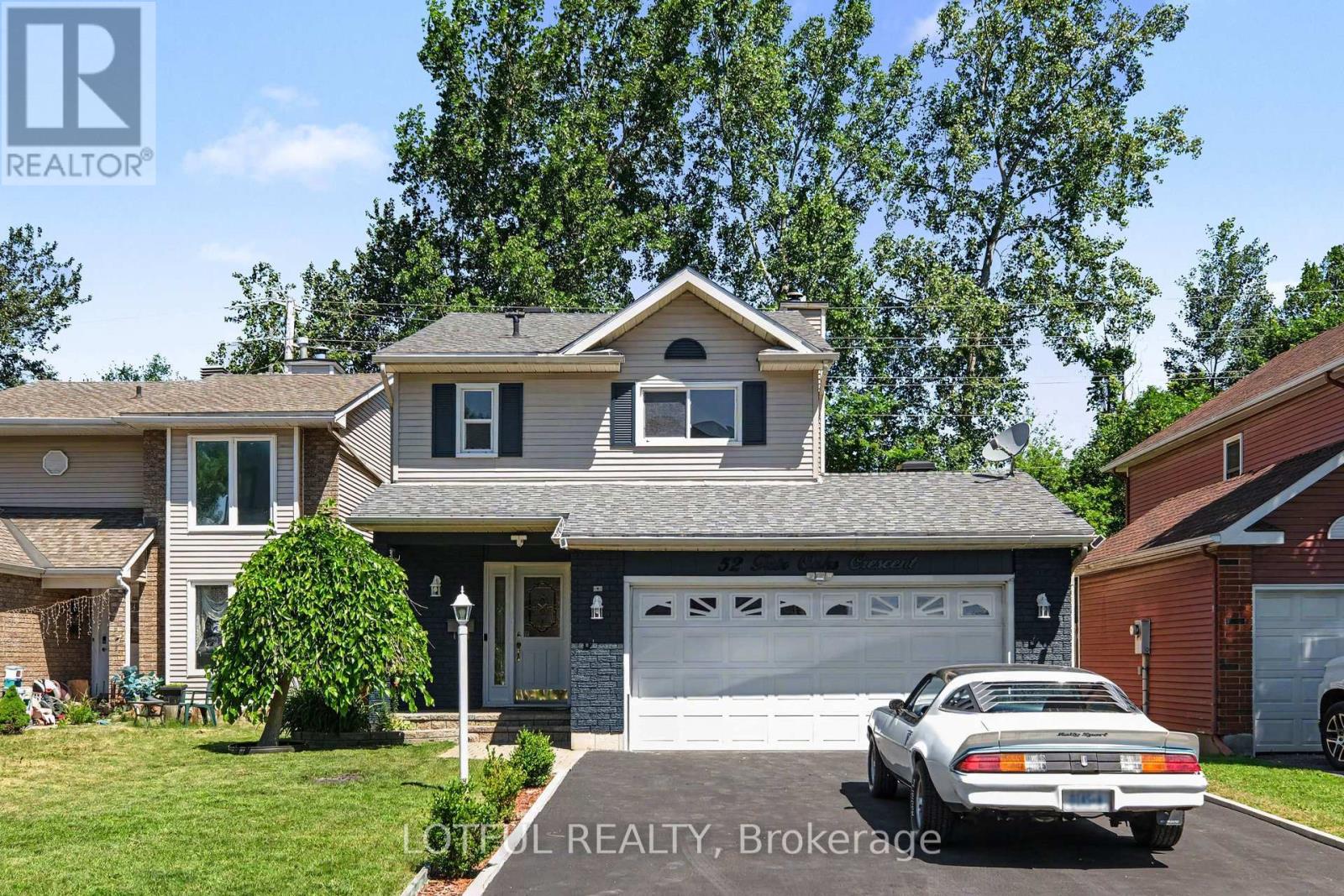 52 Fair Oaks Crescent, Ottawa, Ontario  K2G 4W5 - Photo 2 - X13515182