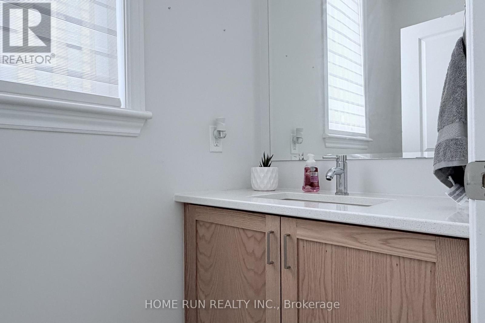 535 Honeylocust Avenue, Ottawa, Ontario  K2V 0L8 - Photo 3 - X13515362