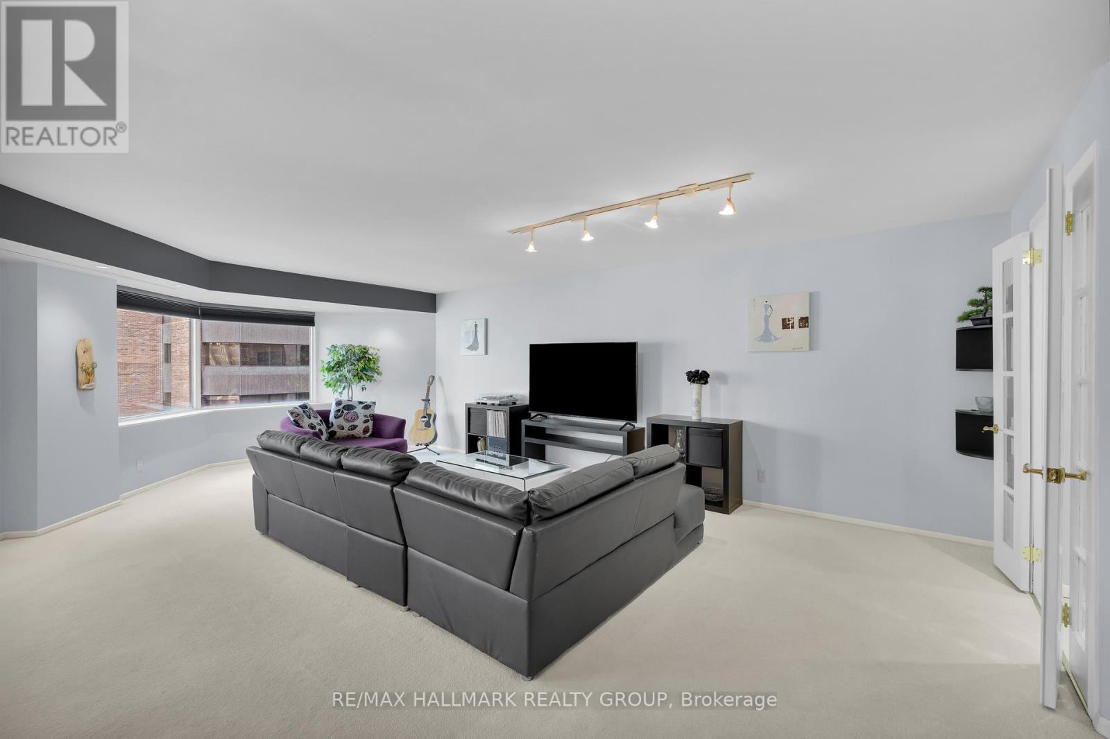 810 - 151 Bay Street, Ottawa, Ontario  K1R 7T2 - Photo 13 - X13515626