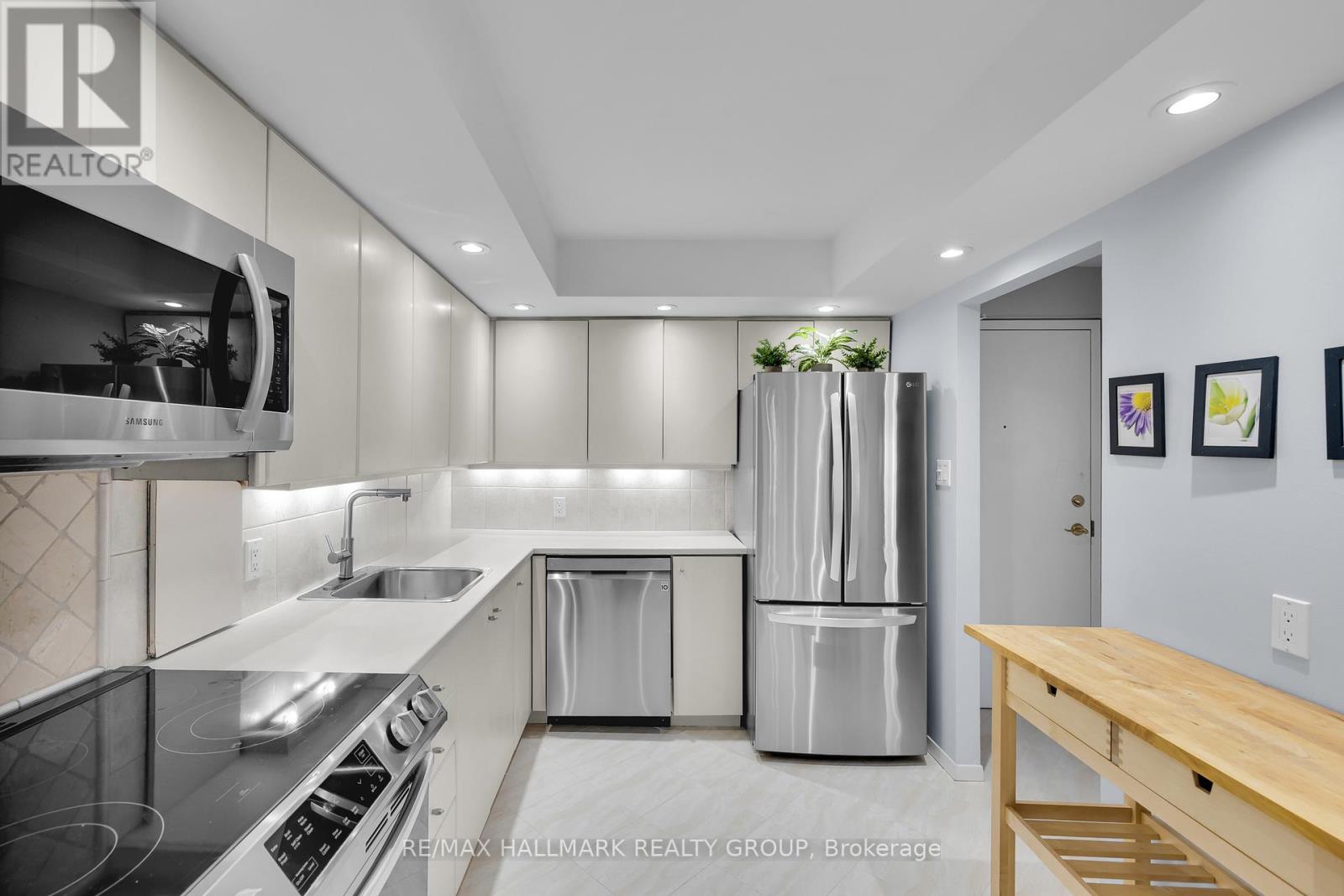 810 - 151 Bay Street, Ottawa, Ontario  K1R 7T2 - Photo 7 - X13515626