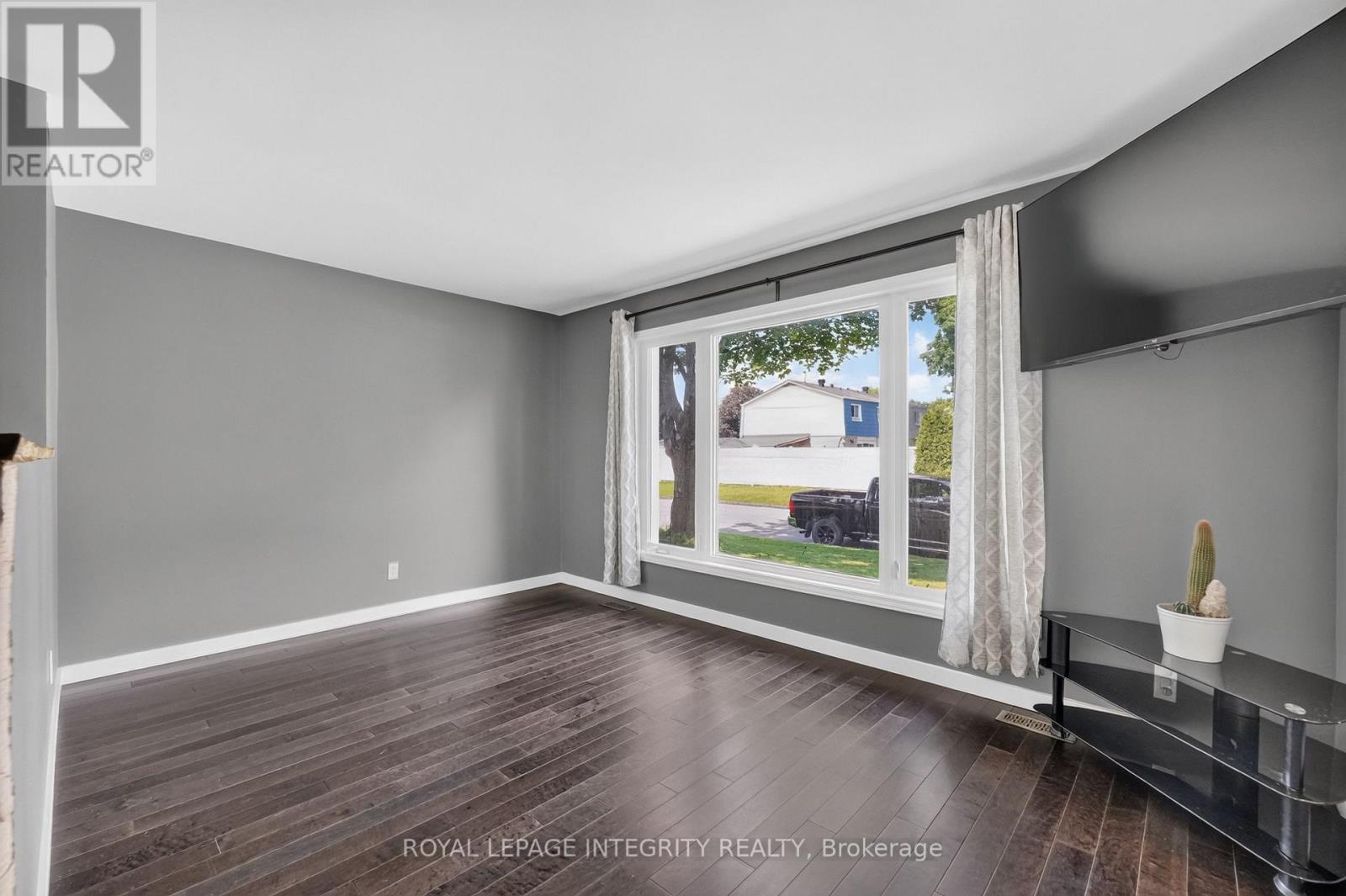 127 Morton Drive, Ottawa, Ontario  K2L 1X2 - Photo 6 - X13515938