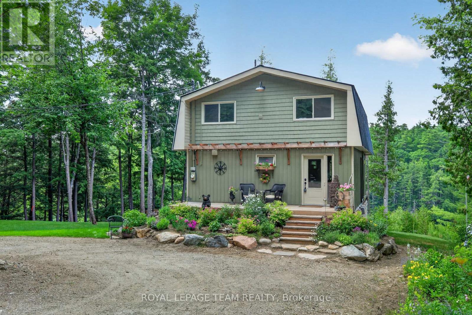 102 A & B Mcvicar Lane, Mcnab/braeside, Ontario  K0A 3L0 - Photo 1 - X13516264