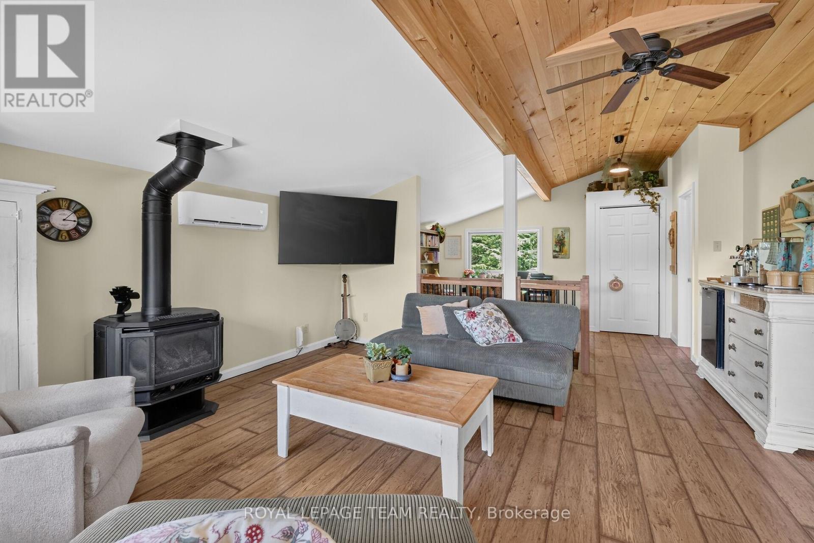 102 A & B Mcvicar Lane, Mcnab/braeside, Ontario  K0A 3L0 - Photo 15 - X13516264