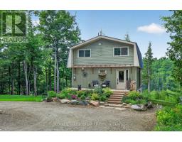 102 A & B MCVICAR LANE, McNab/Braeside, Ontario