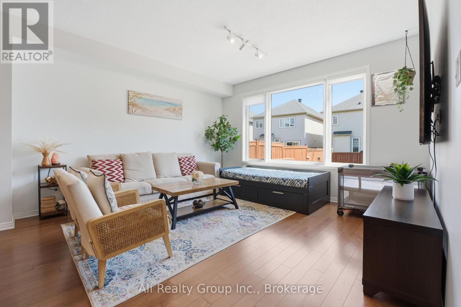 330 Nonius Street, Ottawa, Ontario  K2V 0E1 - Photo 9 - X13516348