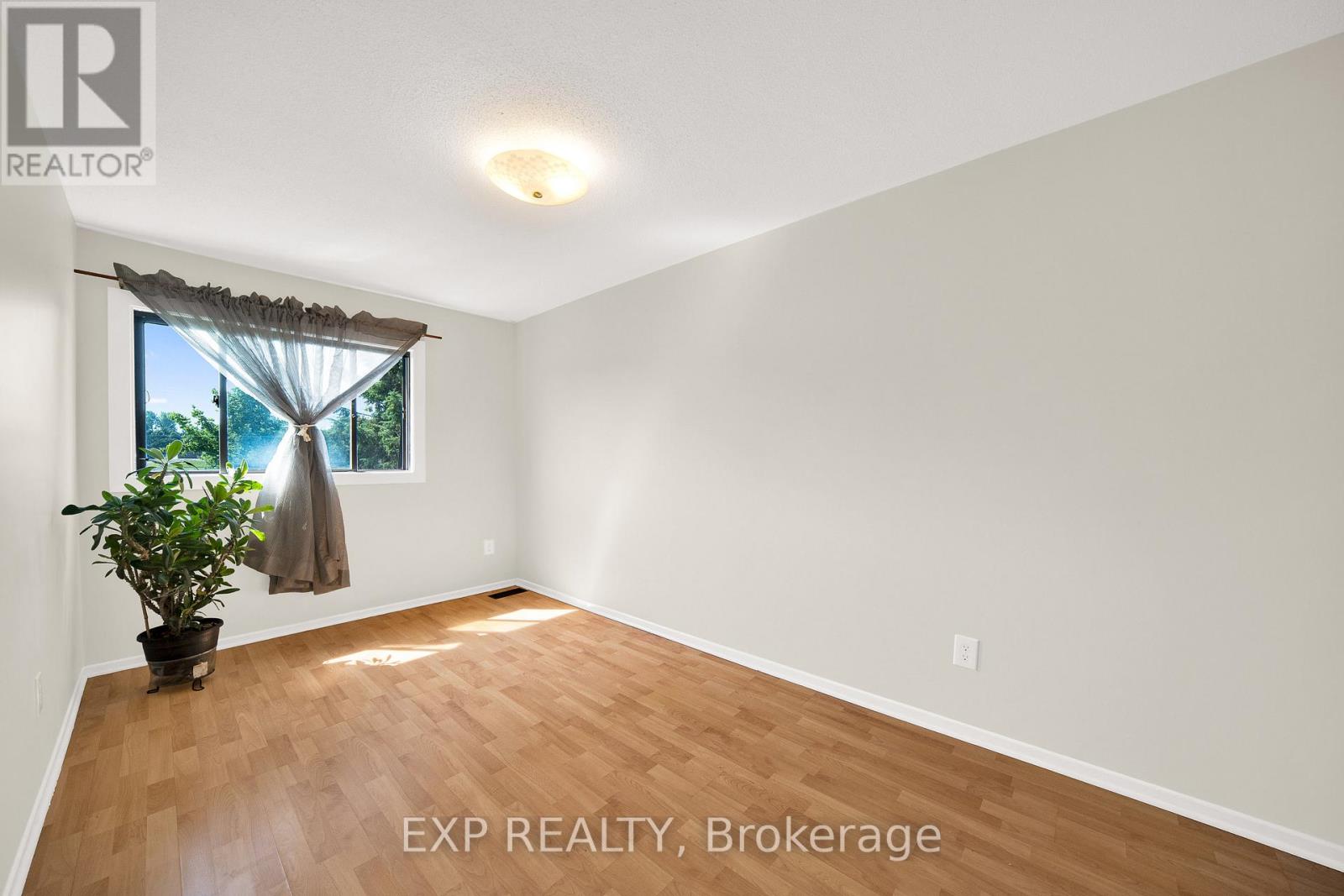 6 - 2 Bertona Street, Ottawa, Ontario  K2G 0W2 - Photo 22 - X13516412