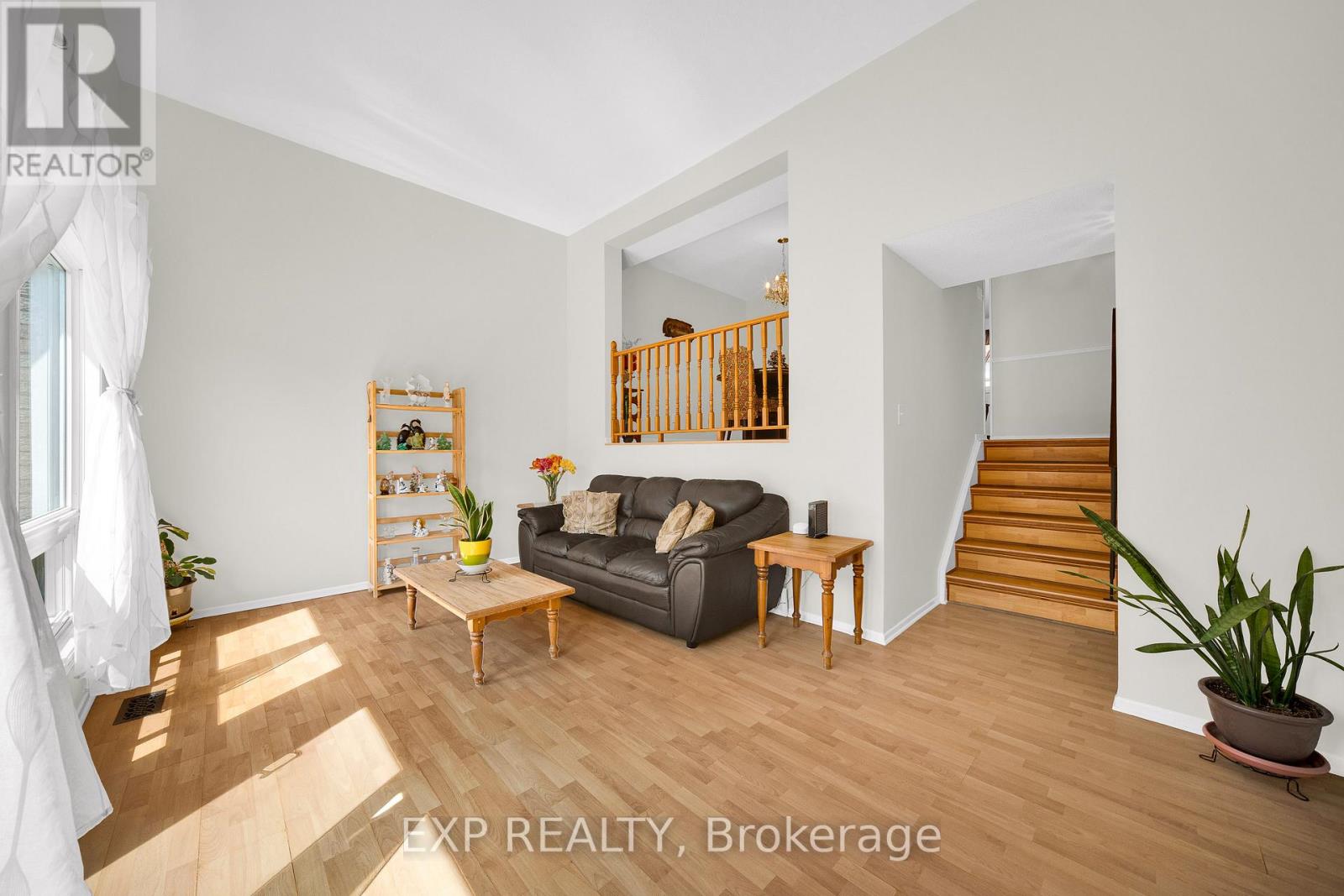 6 - 2 Bertona Street, Ottawa, Ontario  K2G 0W2 - Photo 4 - X13516412
