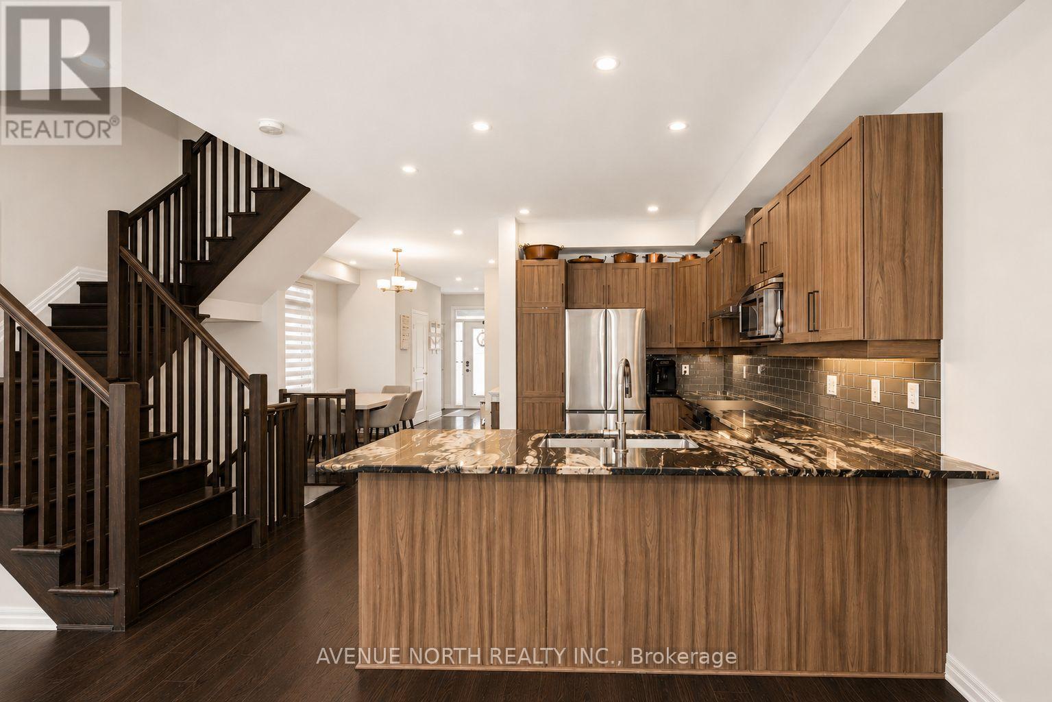 323 Lysander Place, Ottawa, Ontario  K1K 3X8 - Photo 10 - X13516558