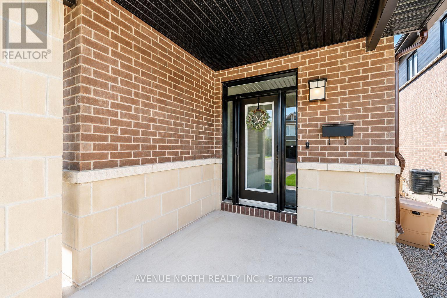 323 Lysander Place, Ottawa, Ontario  K1K 3X8 - Photo 2 - X13516558