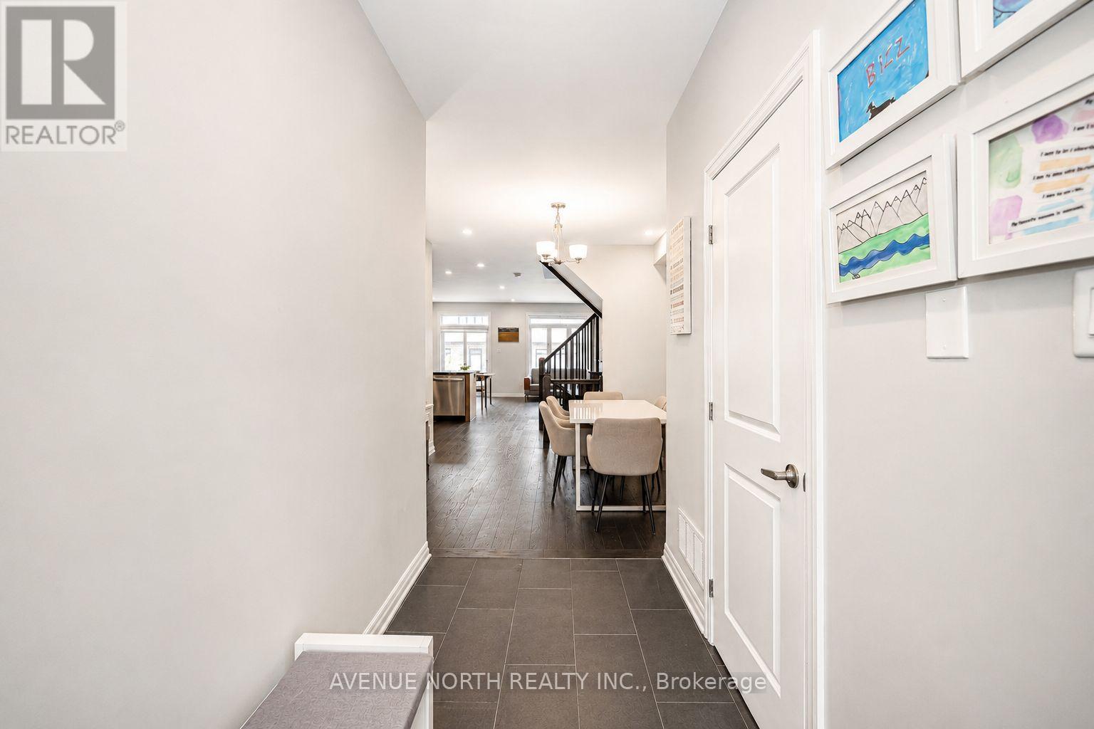 323 Lysander Place, Ottawa, Ontario  K1K 3X8 - Photo 4 - X13516558