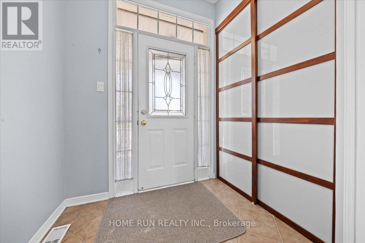 113 Gray Crescent, Ottawa, Ontario  K2K 3J7 - Photo 3 - X13516568