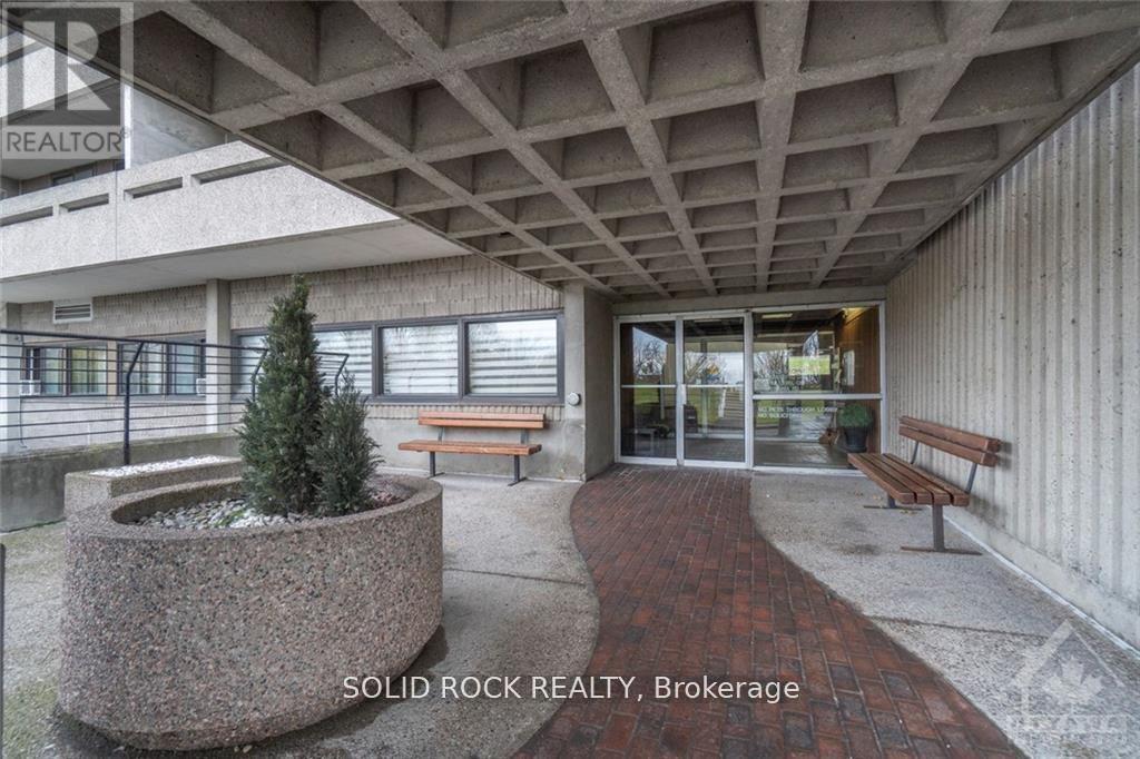 309 - 415 Greenview Avenue, Ottawa, Ontario  K2B 8G5 - Photo 3 - X13516672