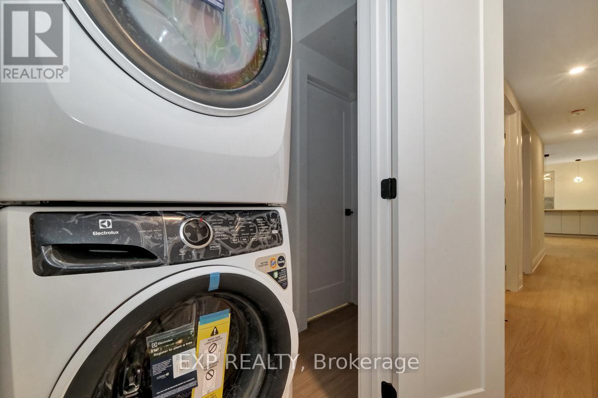 B - 533 Broadhead Avenue, Ottawa, Ontario  K1Z 5R9 - Photo 17 - X13516682