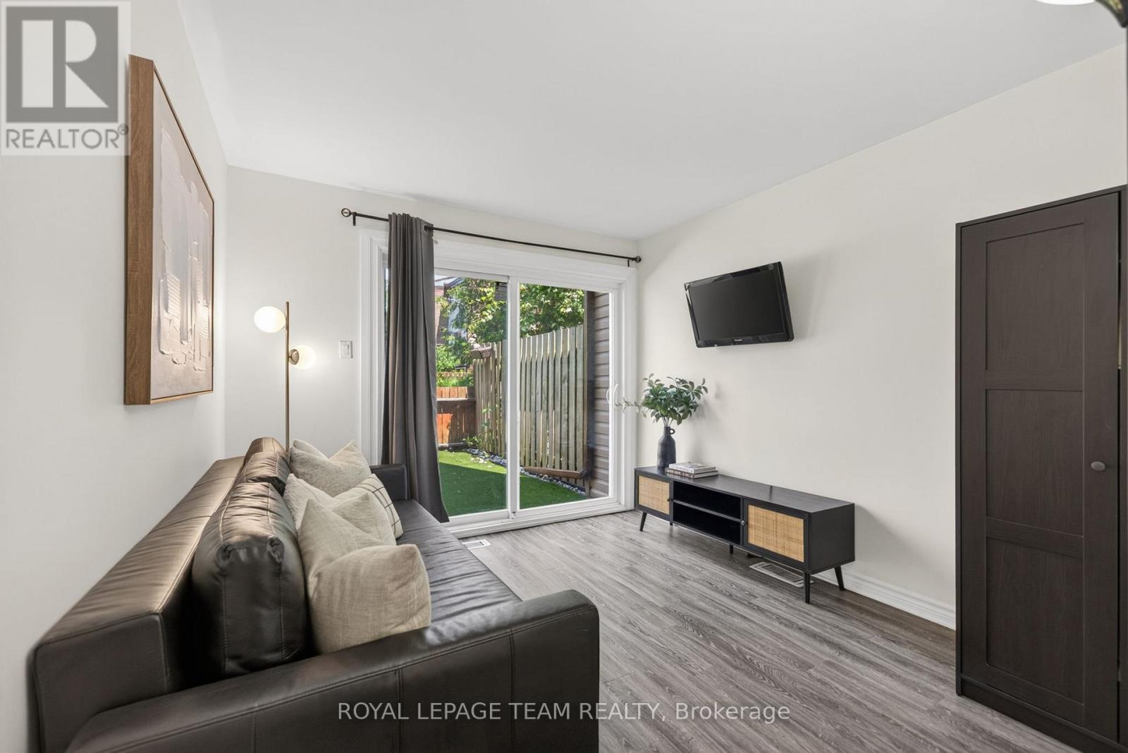 41 Longwood Avenue, Ottawa, Ontario  K2H 6G5 - Photo 4 - X13516910