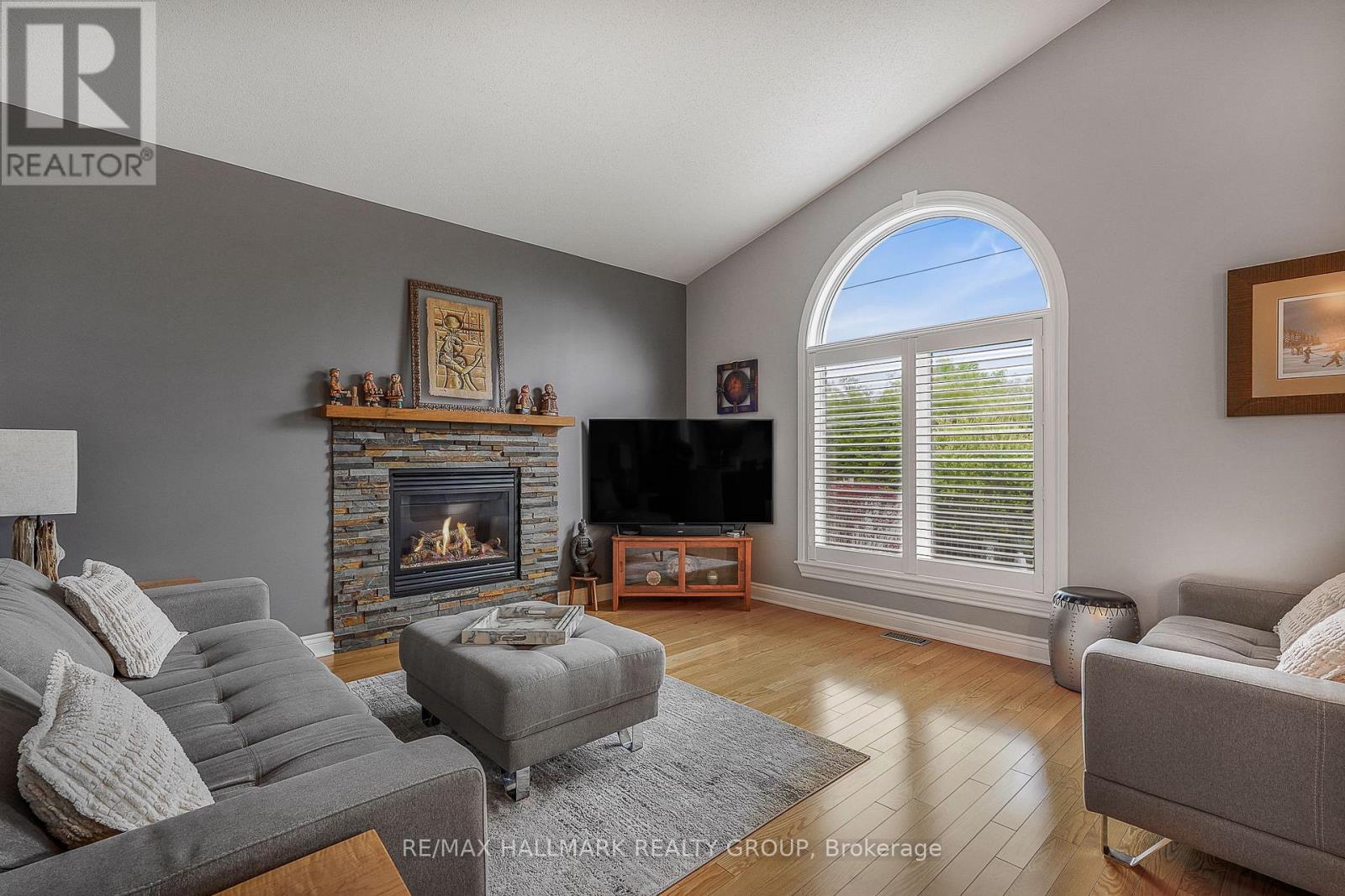 208 Opale Street, Clarence-Rockland, Ontario  K4K 0G3 - Photo 13 - X13517316