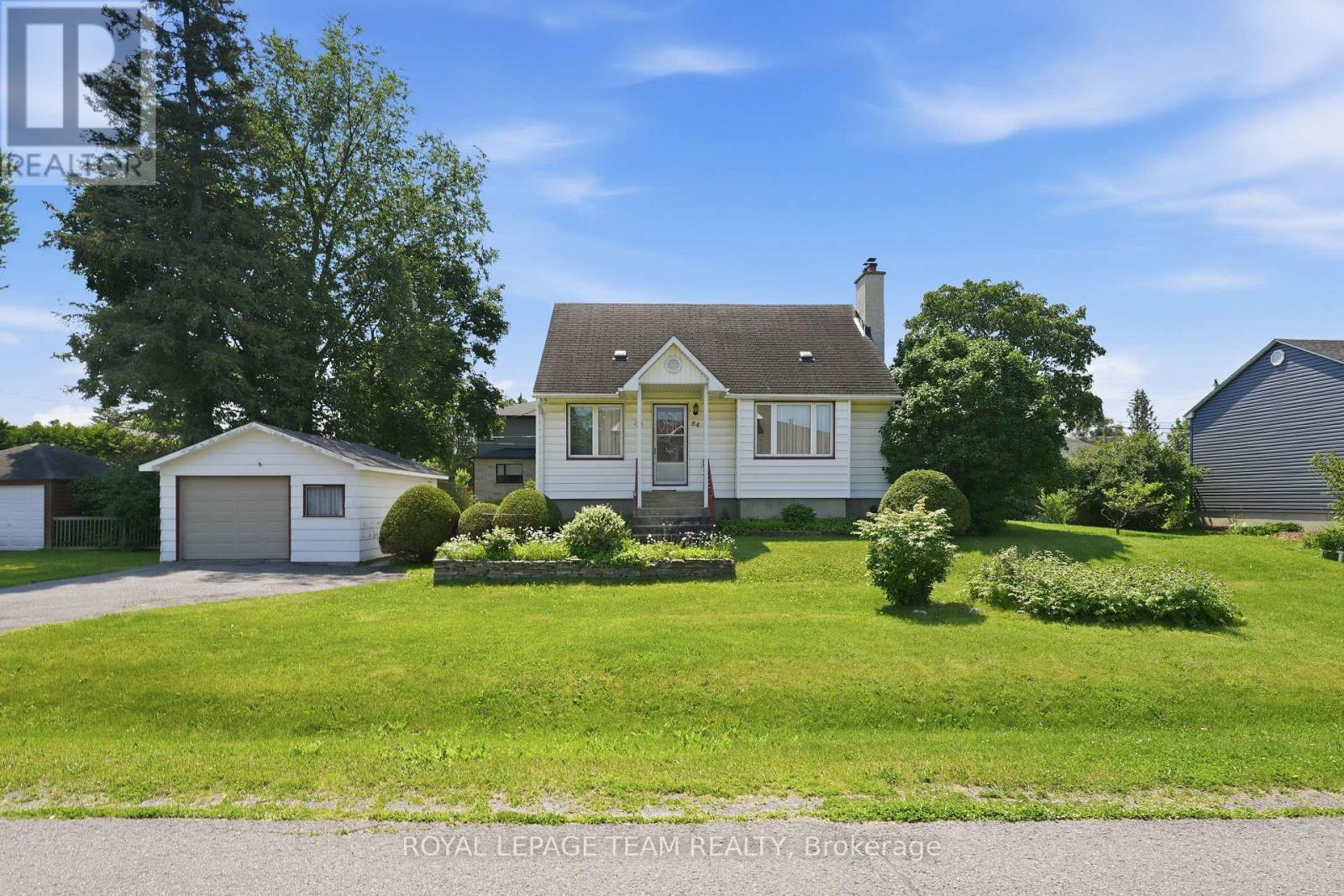 84 Rita Avenue, Ottawa, Ontario  K2G 2H1 - Photo 2 - X13517344