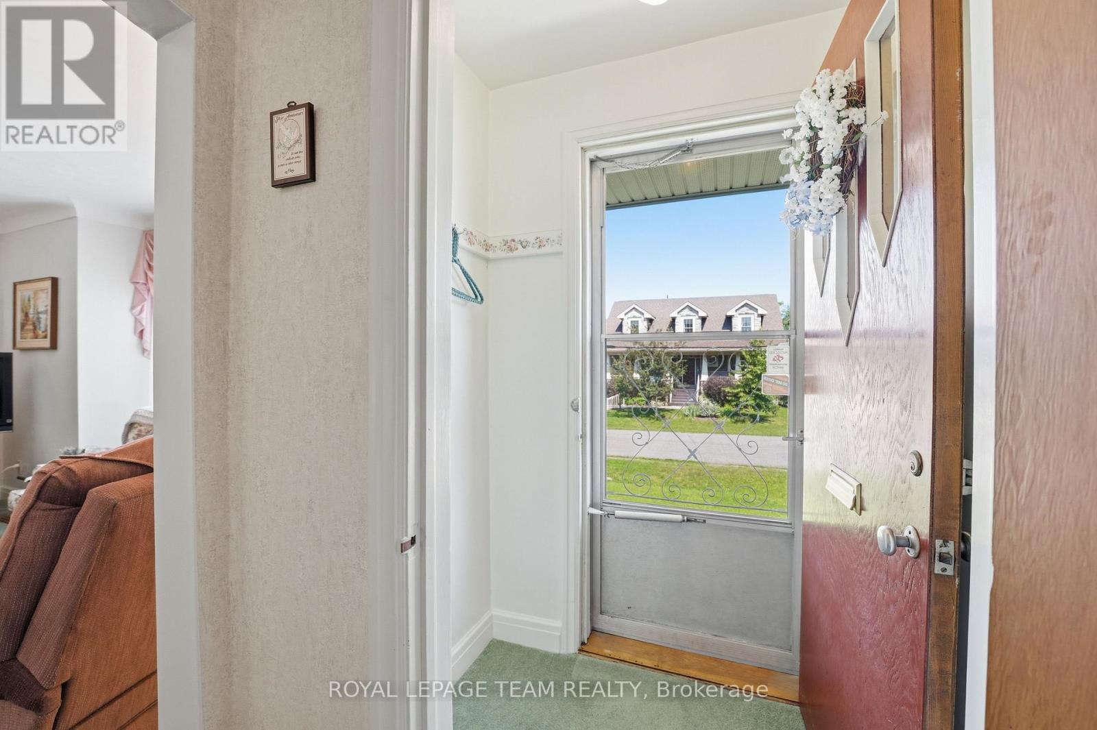 84 Rita Avenue, Ottawa, Ontario  K2G 2H1 - Photo 6 - X13517344