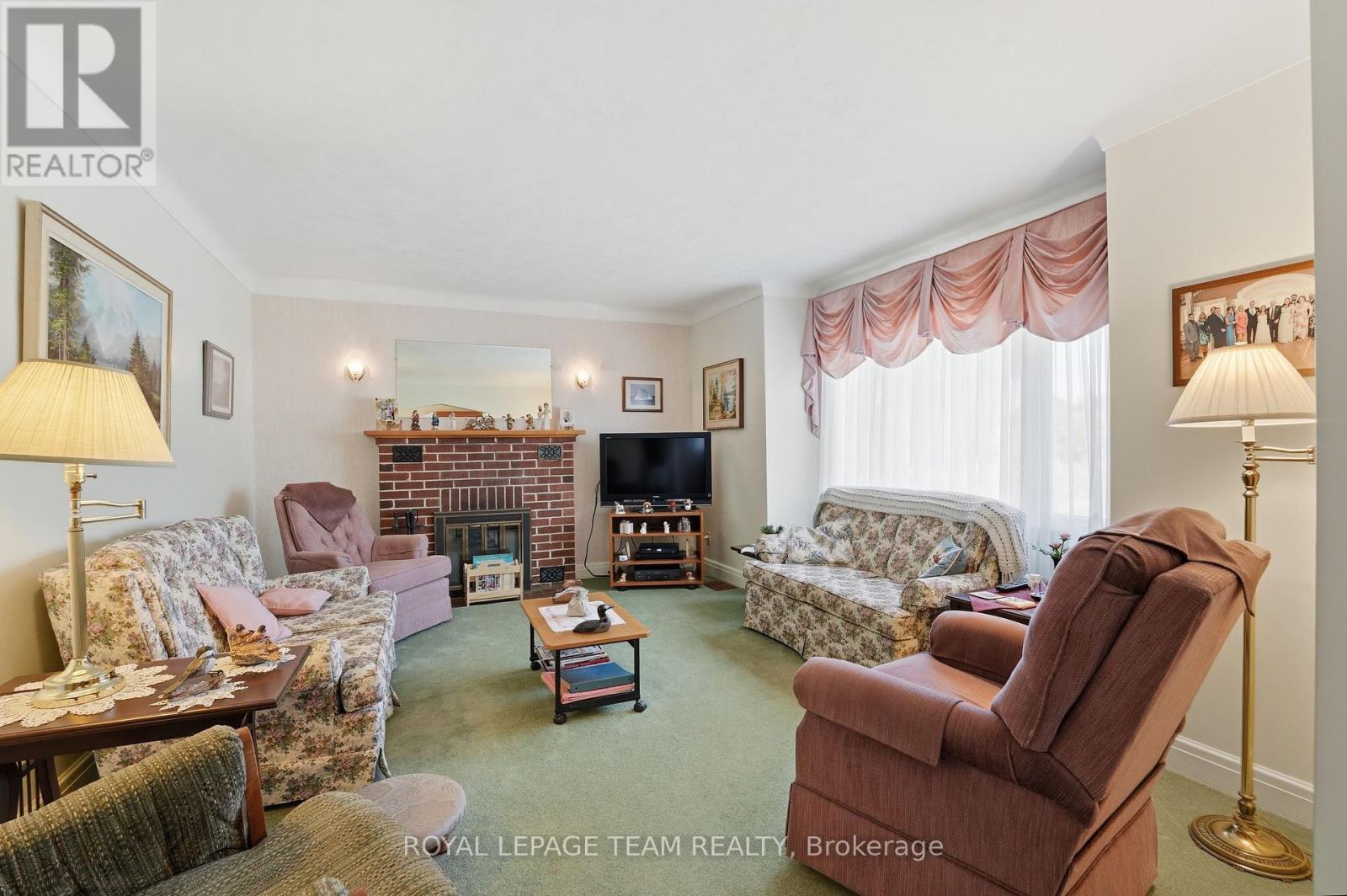 84 Rita Avenue, Ottawa, Ontario  K2G 2H1 - Photo 7 - X13517344