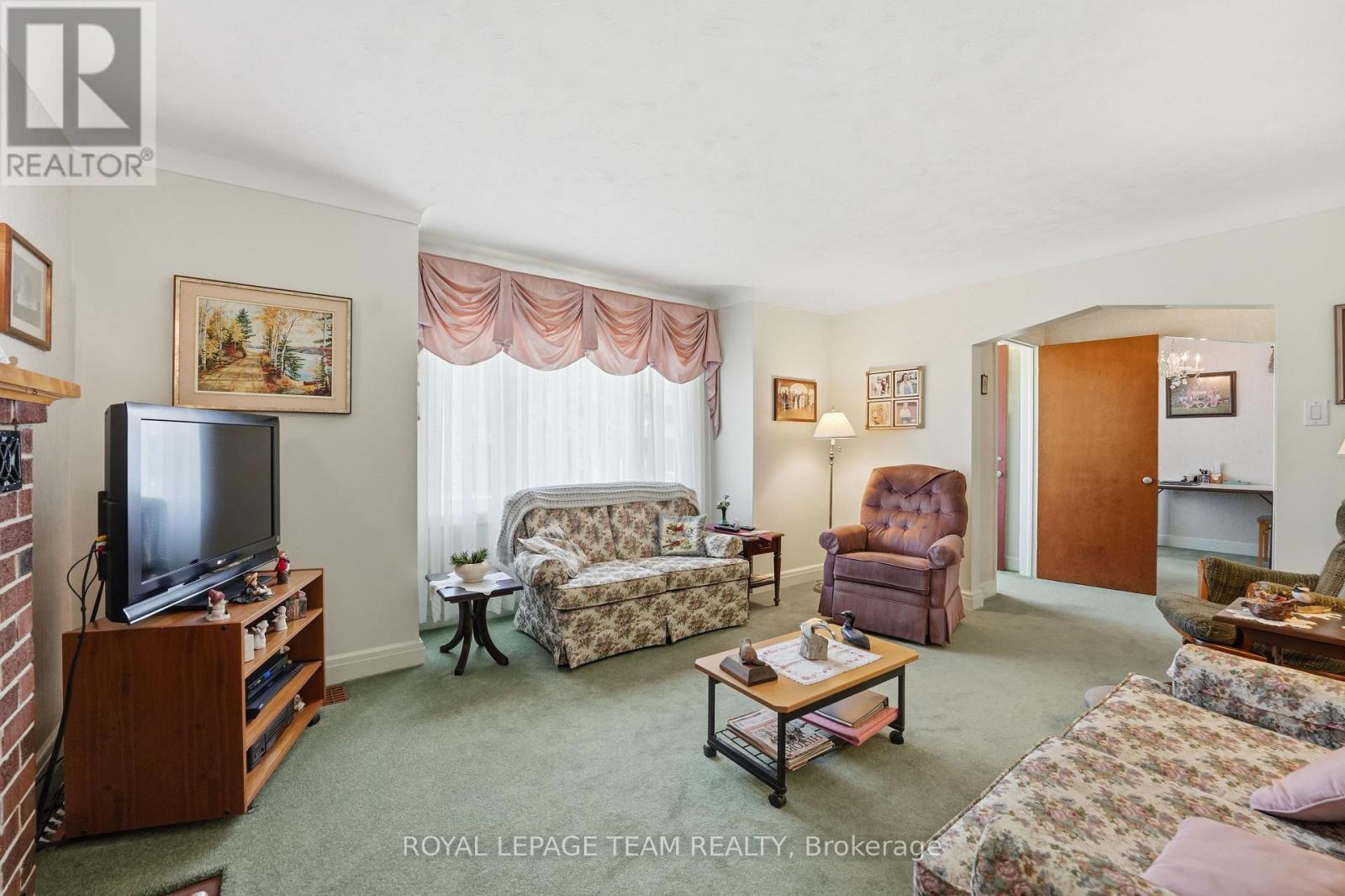 84 Rita Avenue, Ottawa, Ontario  K2G 2H1 - Photo 8 - X13517344