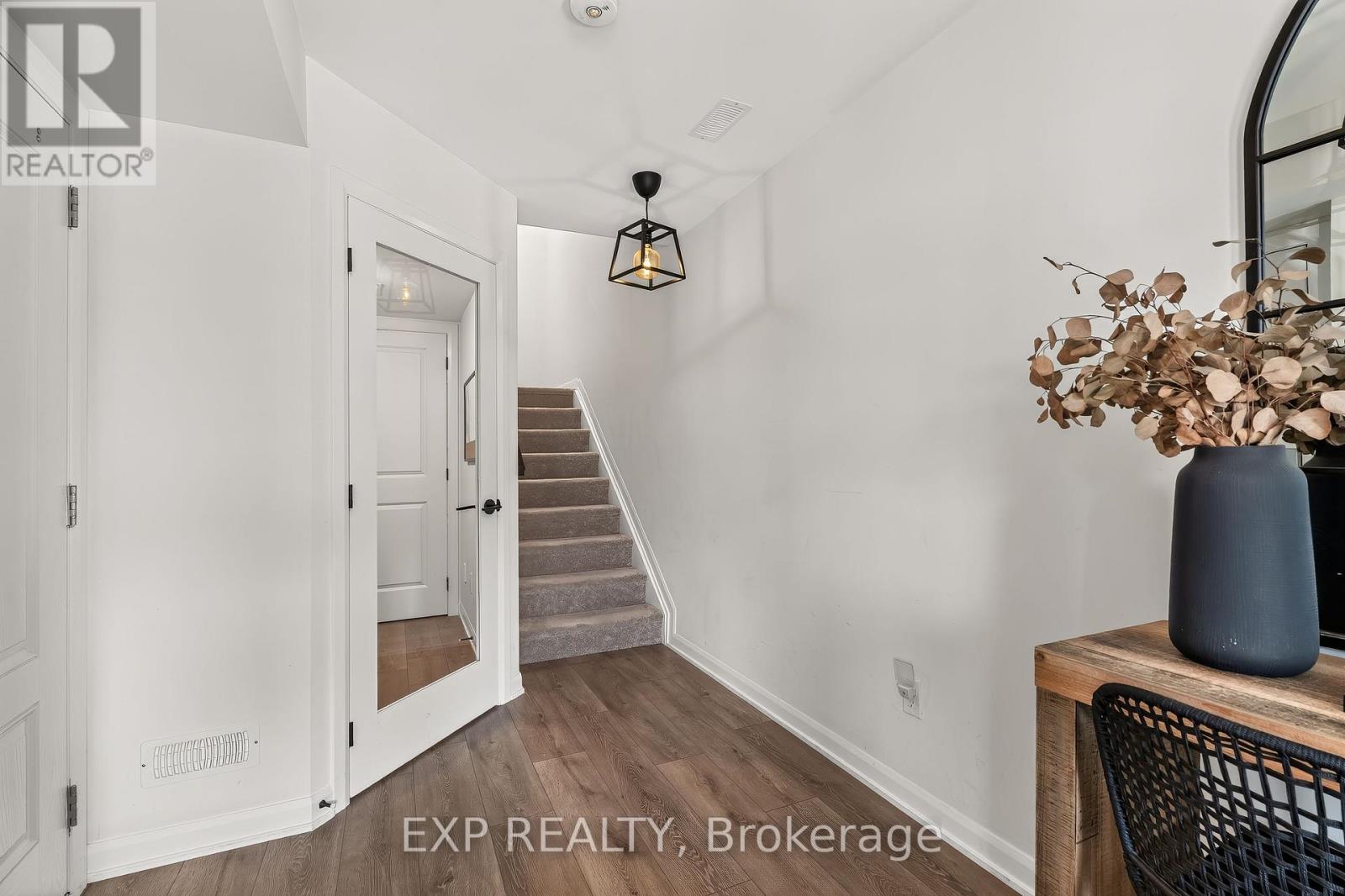 532 Aglish Mews, Ottawa, Ontario  K2J 6Y2 - Photo 6 - X13517792