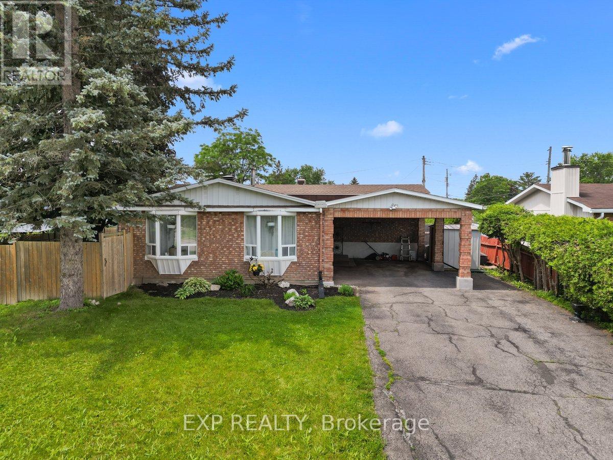 396 Hatfield Crescent, Ottawa, Ontario  K1E 1M8 - Photo 1 - X13517876