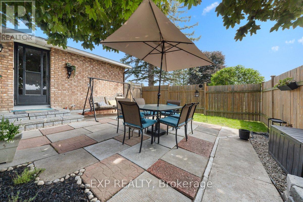 396 Hatfield Crescent, Ottawa, Ontario  K1E 1M8 - Photo 28 - X13517876
