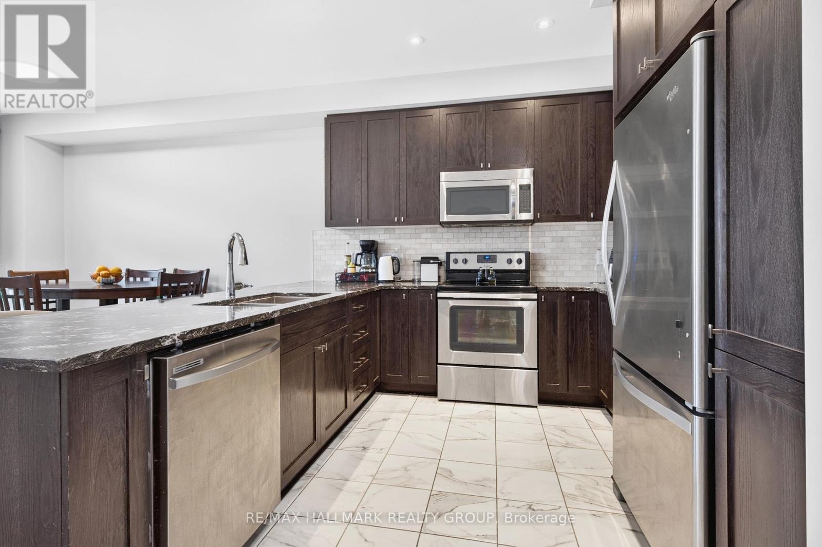 335 Alasken Drive, Ottawa, Ontario  K1T 0M4 - Photo 4 - X13517882