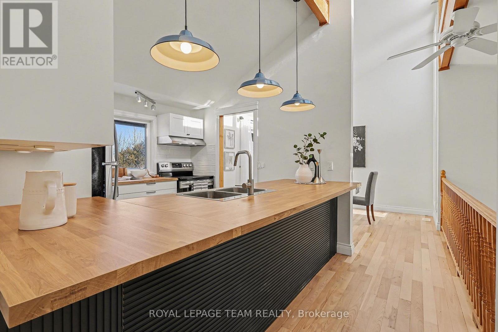 237 Queen West Street, North Dundas, Ontario  K0C 1H0 - Photo 14 - X13518094