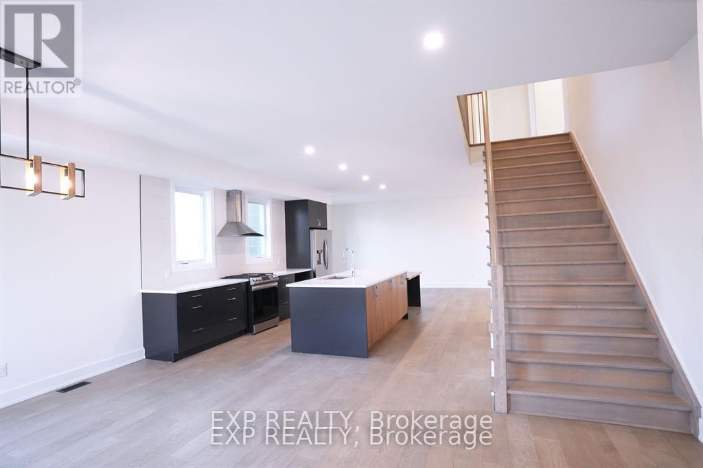 A - 62 Columbus Avenue, Ottawa, Ontario  K1K 1R3 - Photo 8 - X13518124