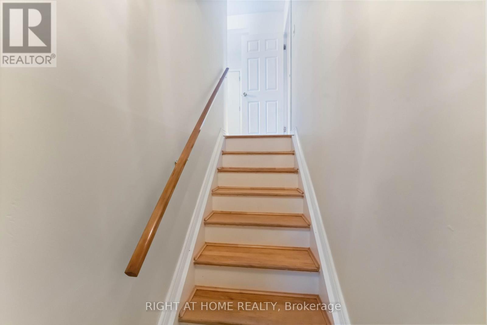 2221 Circle Place, Ottawa, Ontario  K1G 3E2 - Photo 18 - X13518220