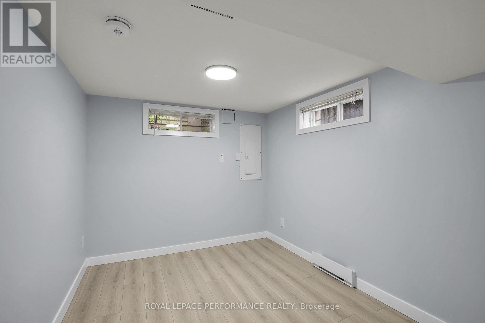 Unit B ( Basement) - 934 Smyth Road, Ottawa, Ontario  K1G 1P6 - Photo 15 - X13518330