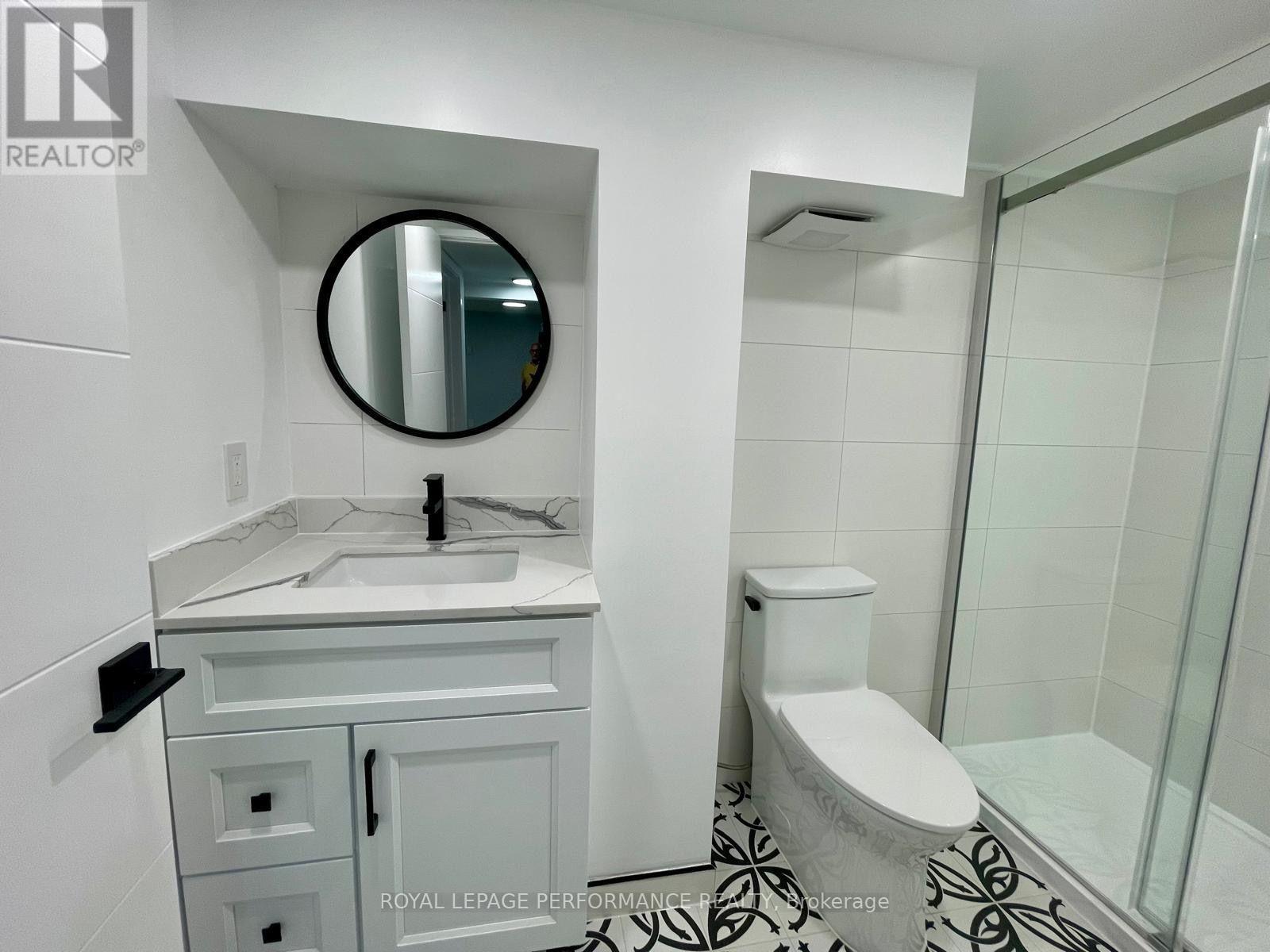 Unit B ( Basement) - 934 Smyth Road, Ottawa, Ontario  K1G 1P6 - Photo 17 - X13518330