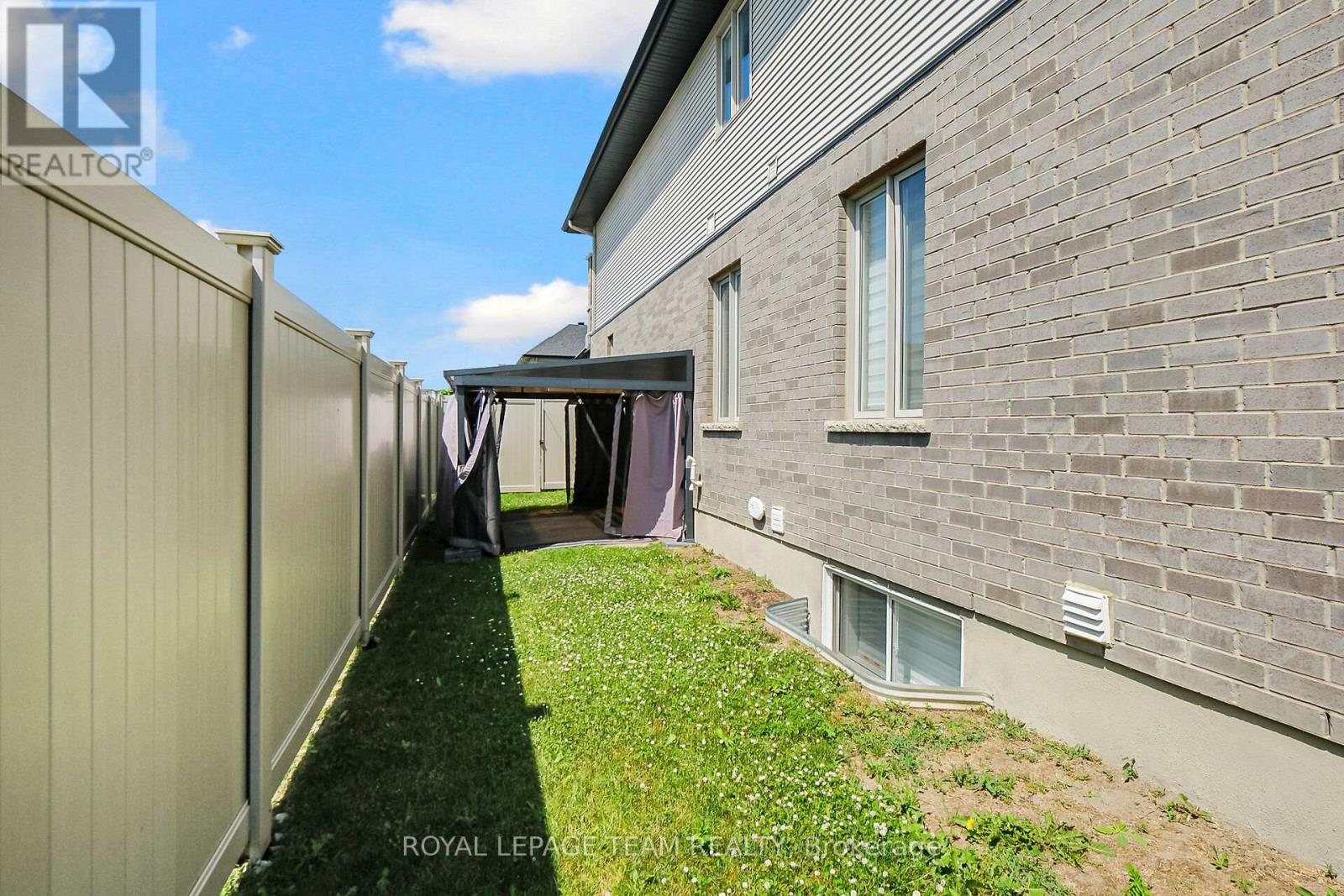 799 Cairn Crescent, Ottawa, Ontario  K1W 0P7 - Photo 5 - X13518380