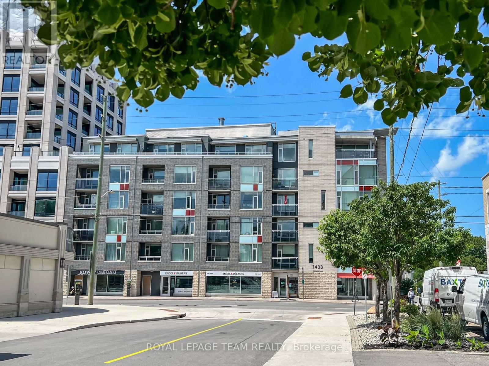 302 - 1433 Wellington Street W, Ottawa, Ontario  K1Y 2X4 - Photo 1 - X13518464