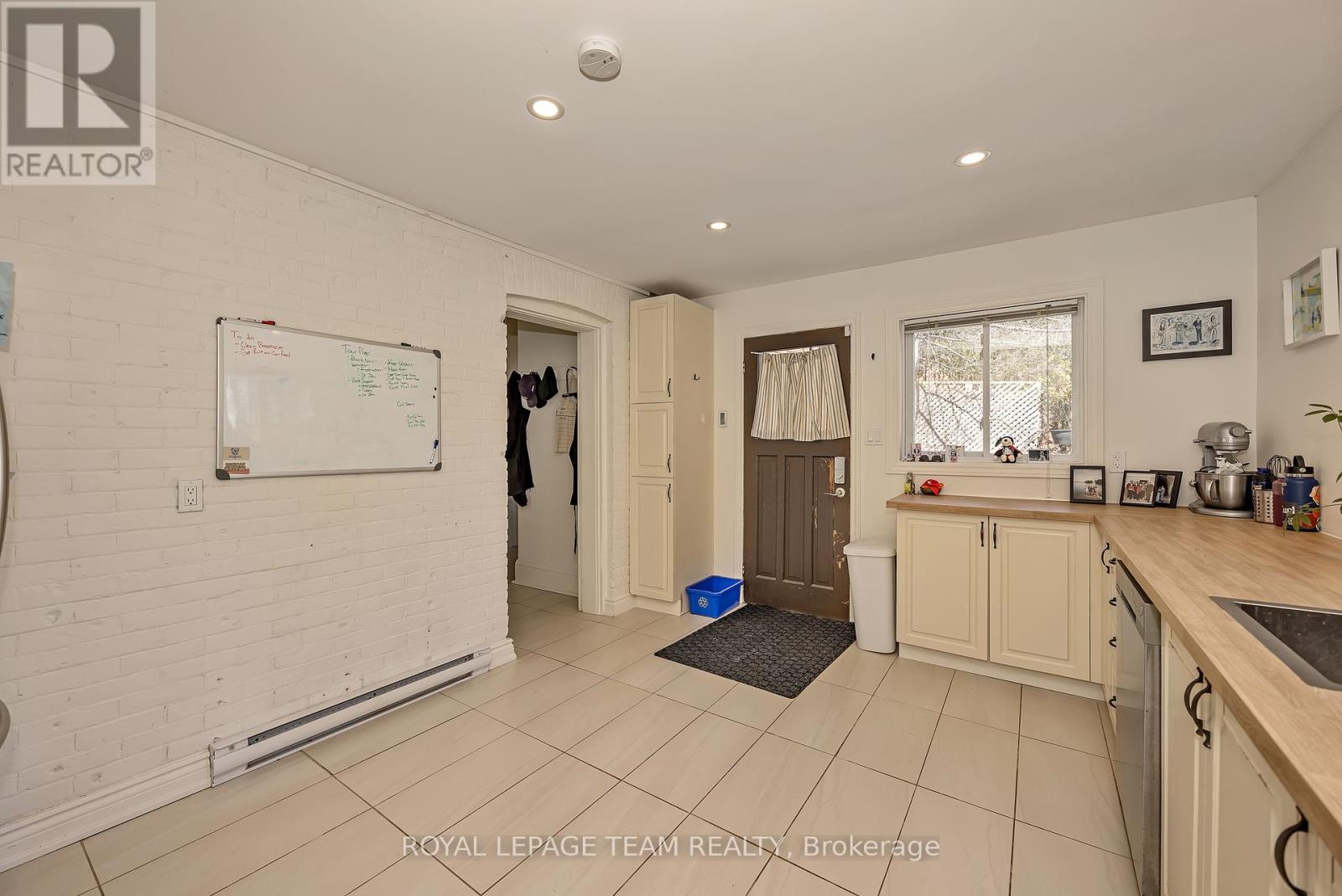 11 Sherbrooke Avenue, Ottawa, Ontario  K1Y 1R8 - Photo 24 - X13518518