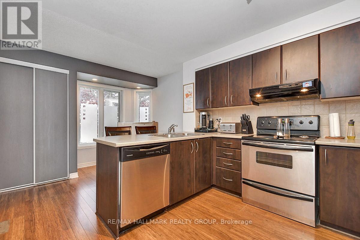 16 Lakepointe Drive, Ottawa, Ontario  K4A 5E3 - Photo 4 - X13518714