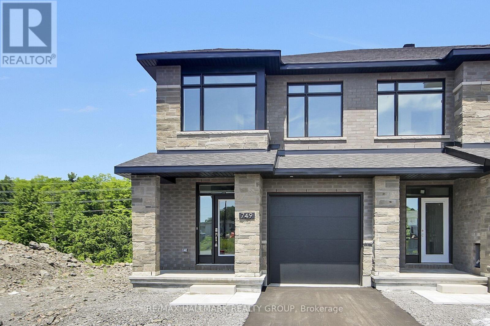 749 Newstead Crescent, Ottawa, Ontario  K2K 0M8 - Photo 1 - X13518716
