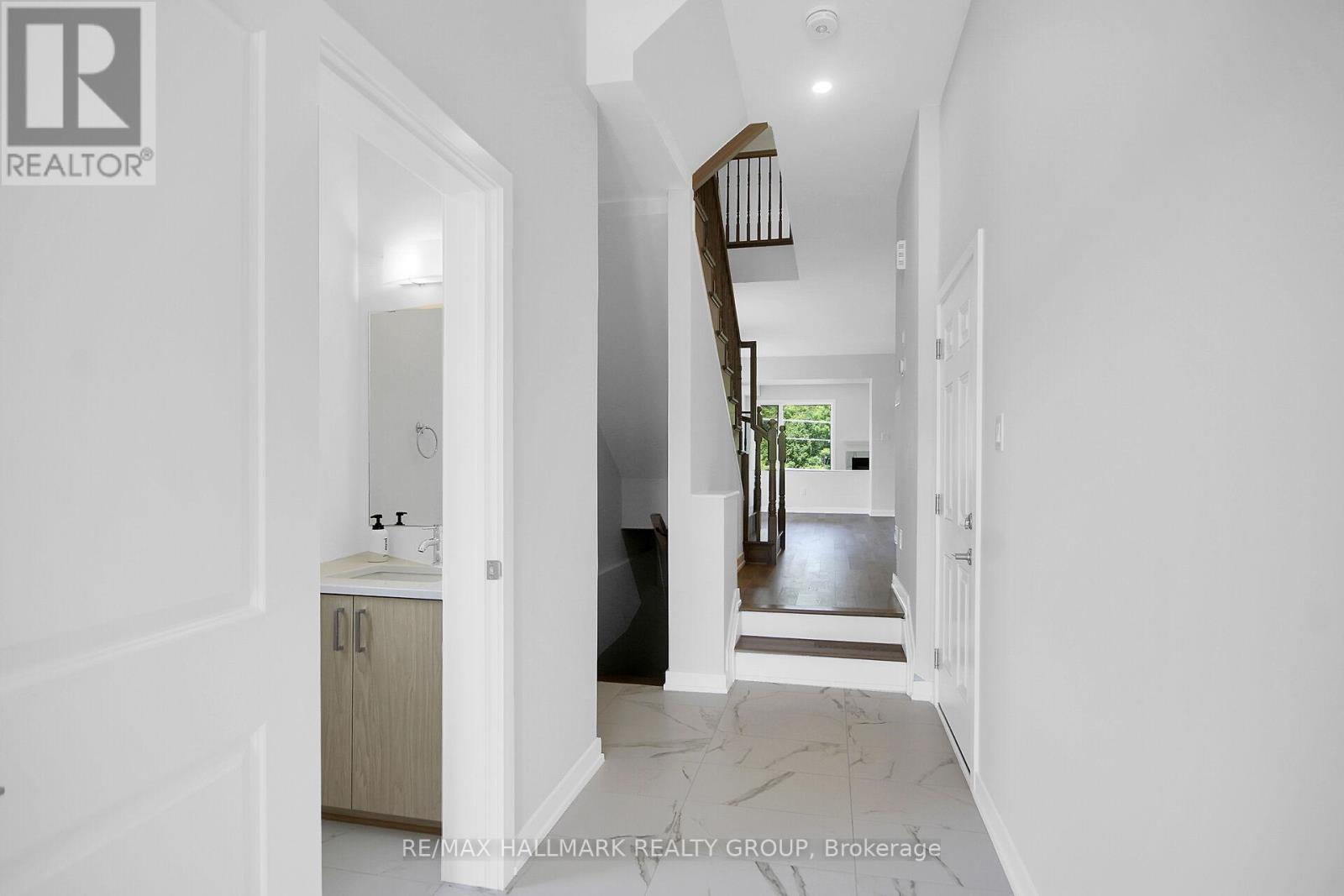 749 Newstead Crescent, Ottawa, Ontario  K2K 0M8 - Photo 4 - X13518716