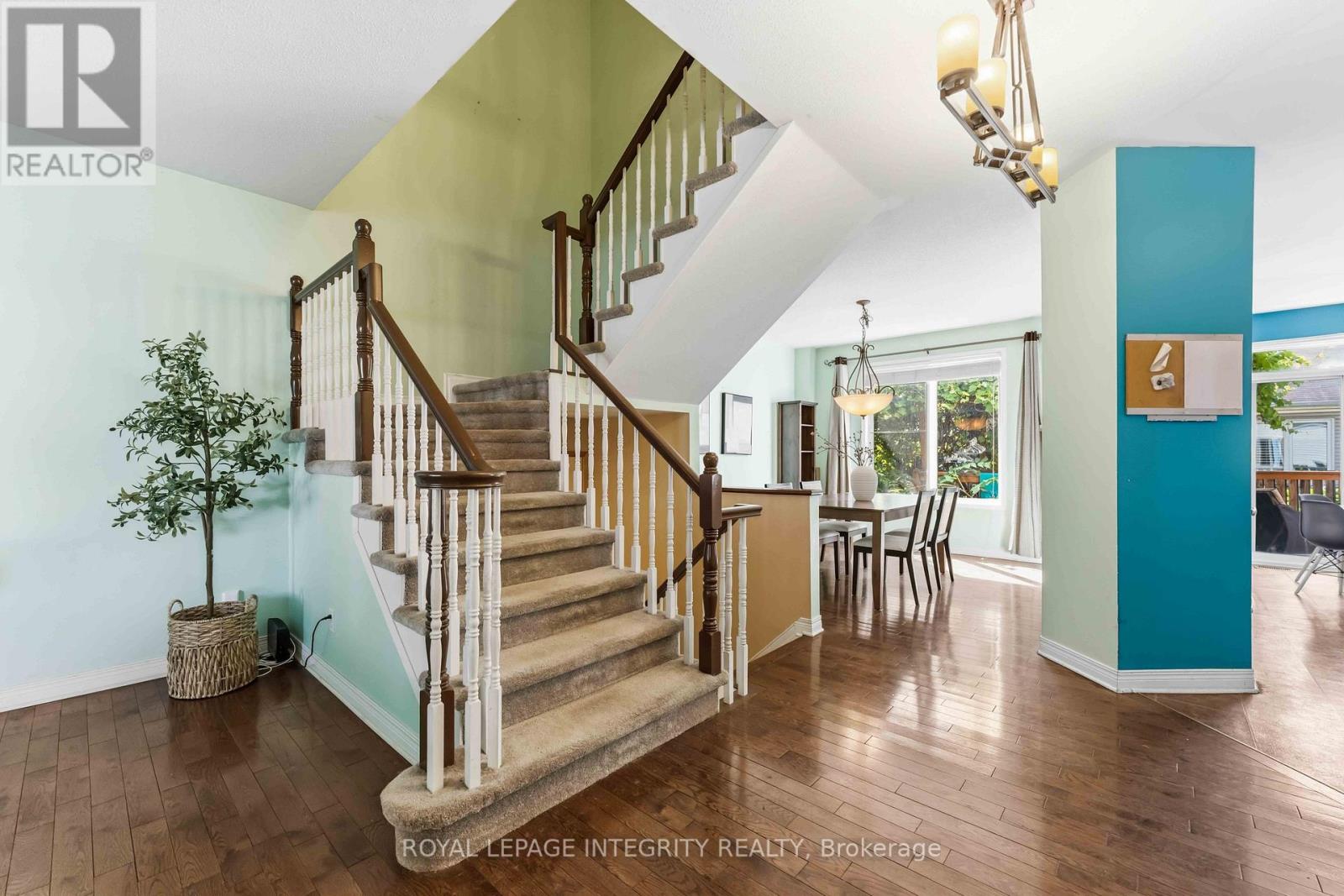 10 Westwinds Place, Ottawa, Ontario  K2G 6L1 - Photo 2 - X13518724