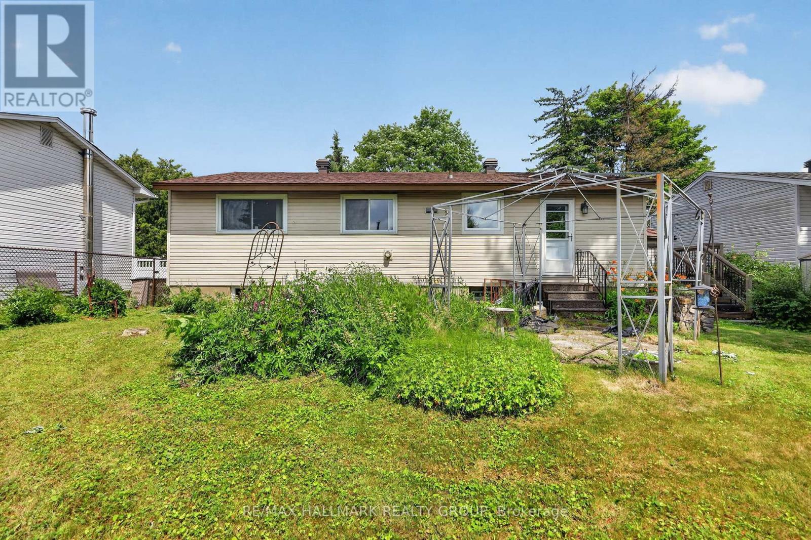 738 Stiles Crescent, Ottawa, Ontario  K1J 6Z1 - Photo 44 - X13518936