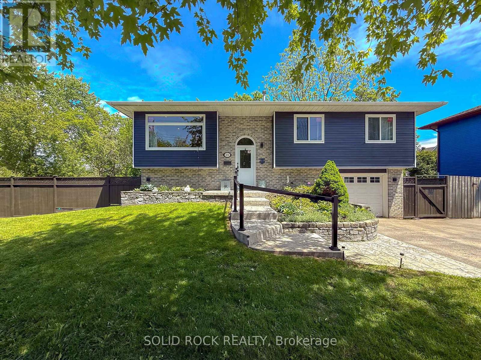 676 Centre Street, Kingston, Ontario  K7M 5E4 - Photo 1 - X13518962
