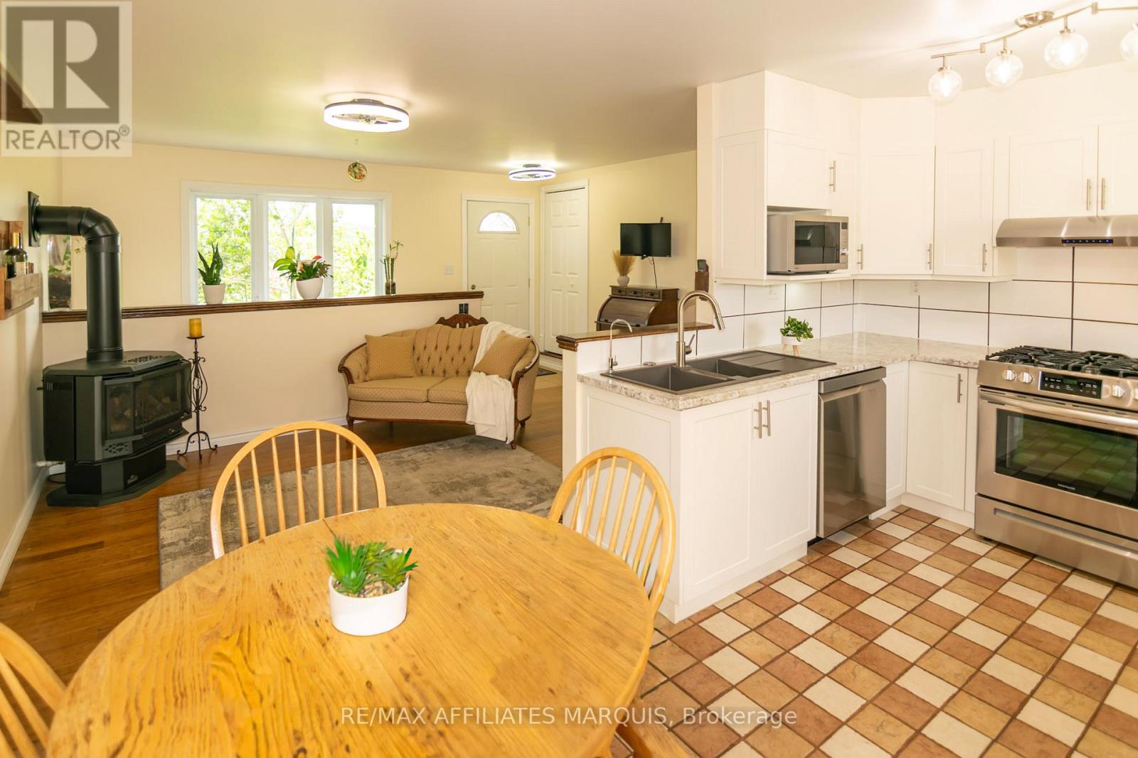 428 Johnston Road, Athens, Ontario  K0G 1R0 - Photo 3 - X13518992