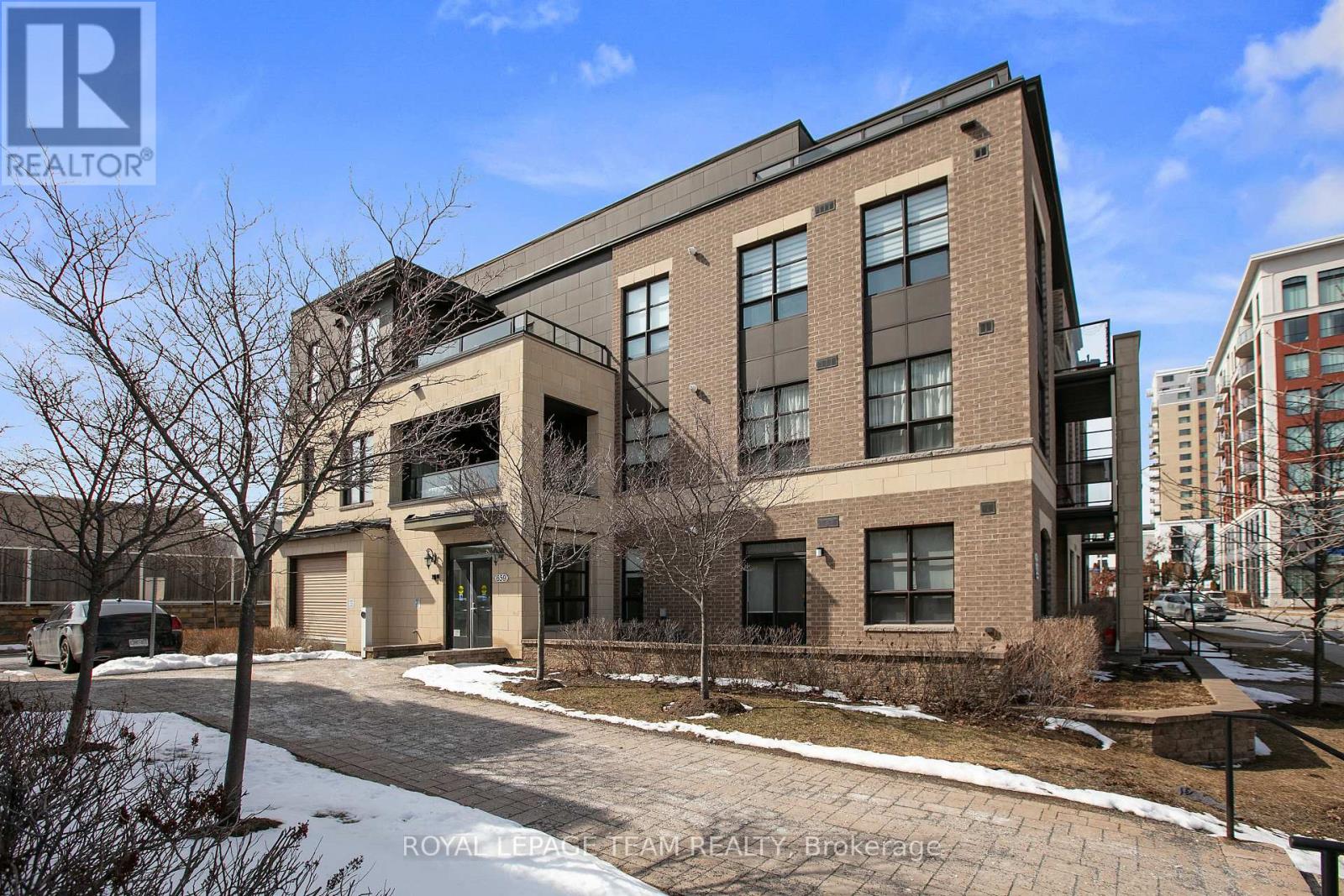 401 - 659 Sue Holloway Drive, Ottawa, Ontario  K2J 5W4 - Photo 3 - X13519102