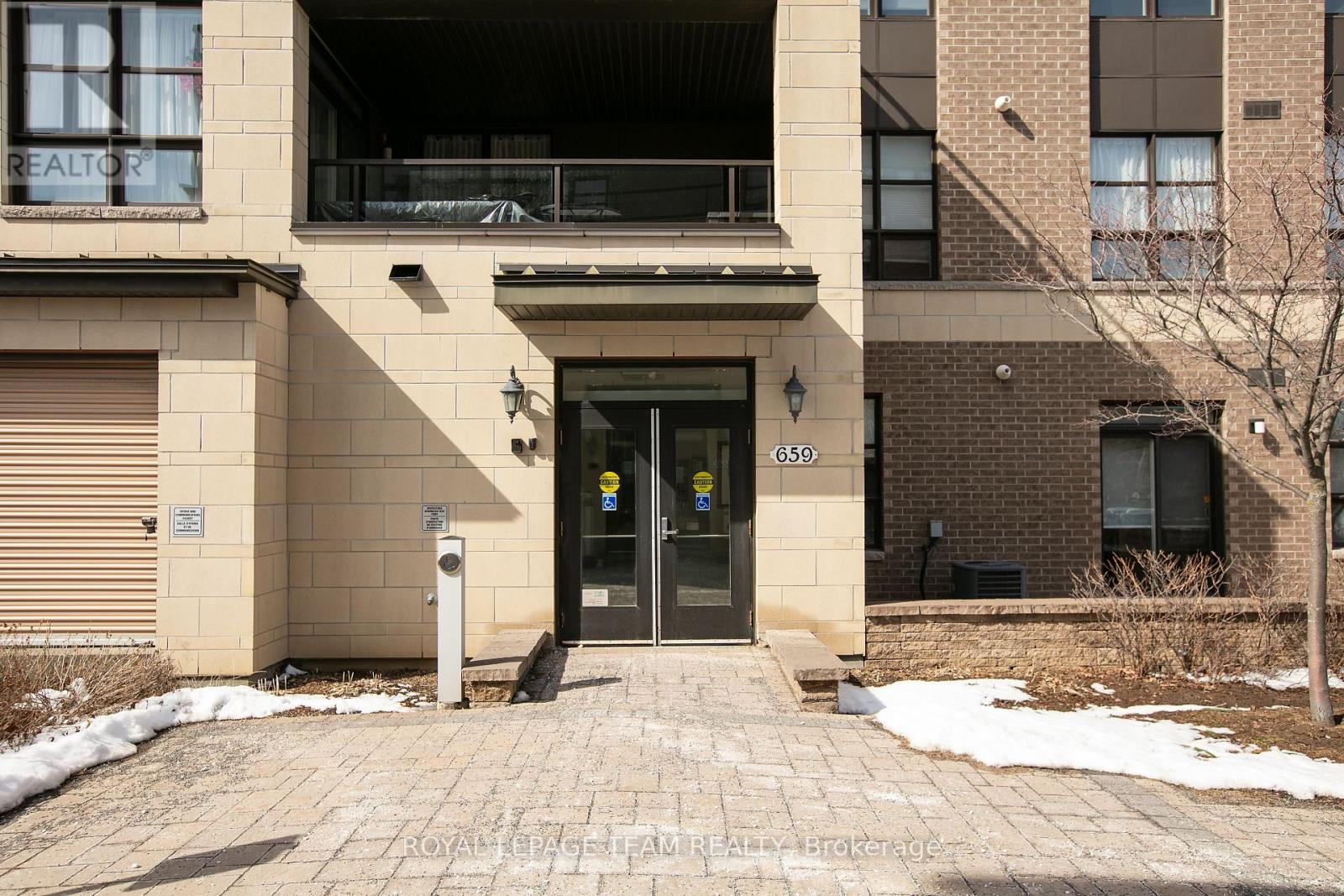 401 - 659 Sue Holloway Drive, Ottawa, Ontario  K2J 5W4 - Photo 4 - X13519102
