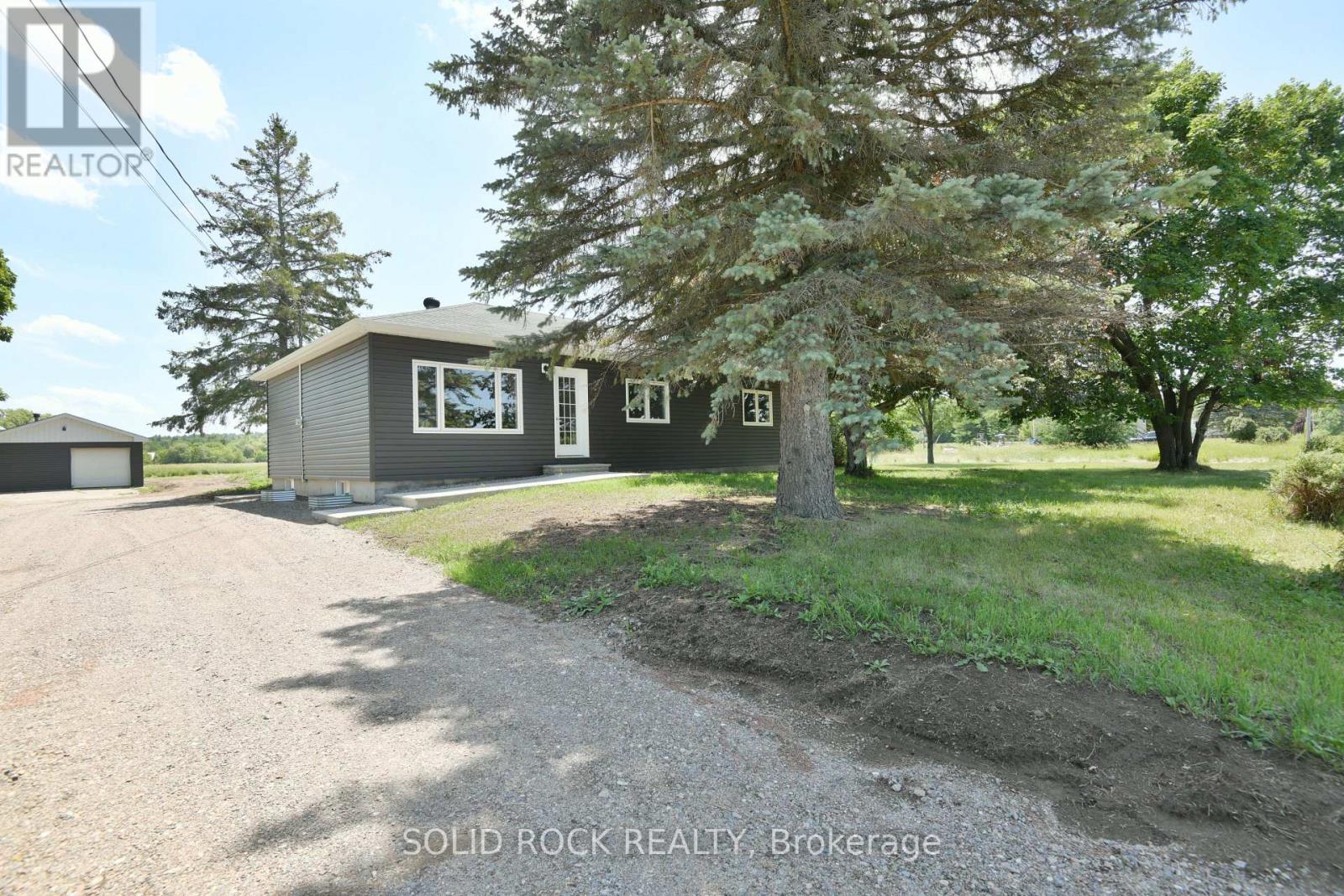 1097 132 Highway, Admaston/bromley, Ontario  K7V 3Z5 - Photo 2 - X13519156