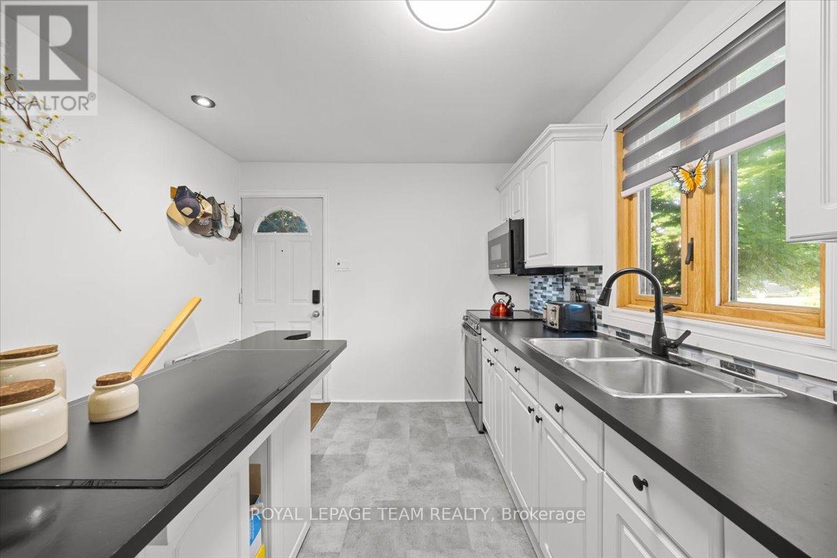 331 Beechgrove Avenue, Ottawa, Ontario  K1Z 6R4 - Photo 5 - X13519178