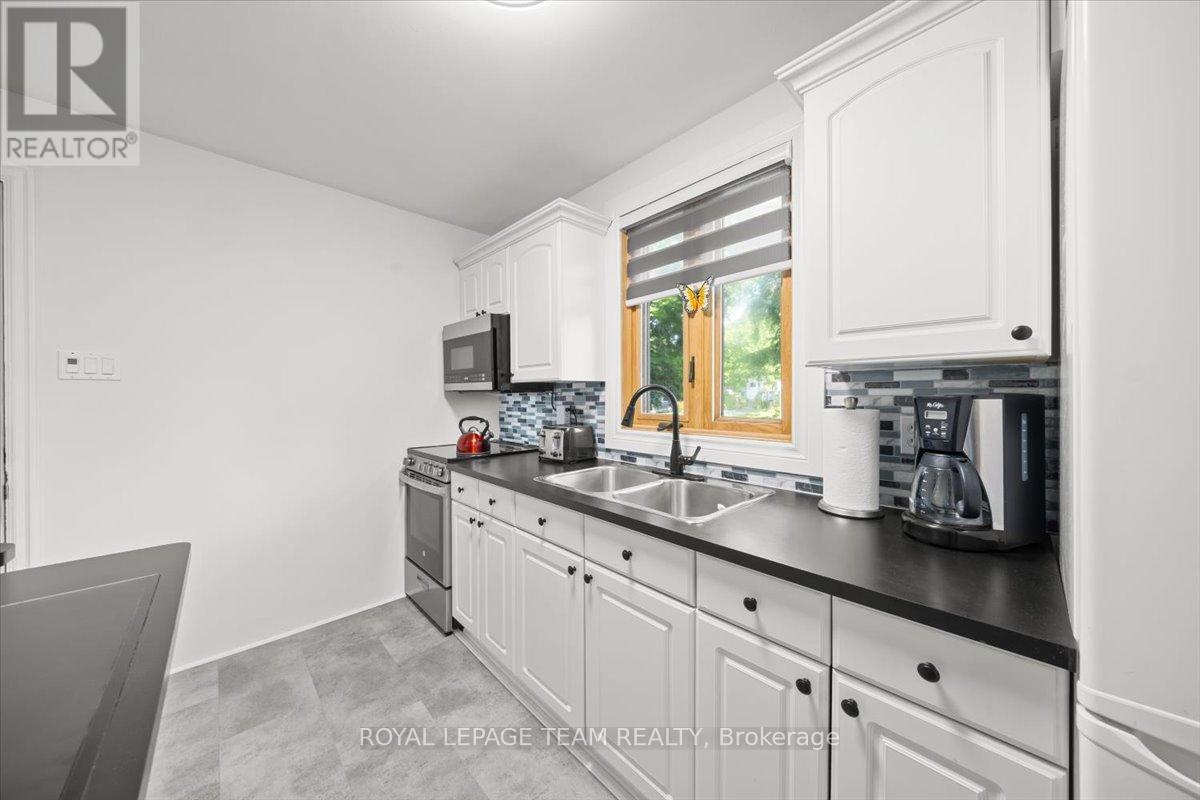 331 Beechgrove Avenue, Ottawa, Ontario  K1Z 6R4 - Photo 6 - X13519178