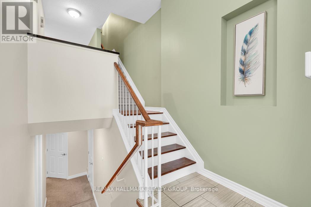 398 Verdon Private, Ottawa, Ontario  K1T 3A4 - Photo 4 - X13519248