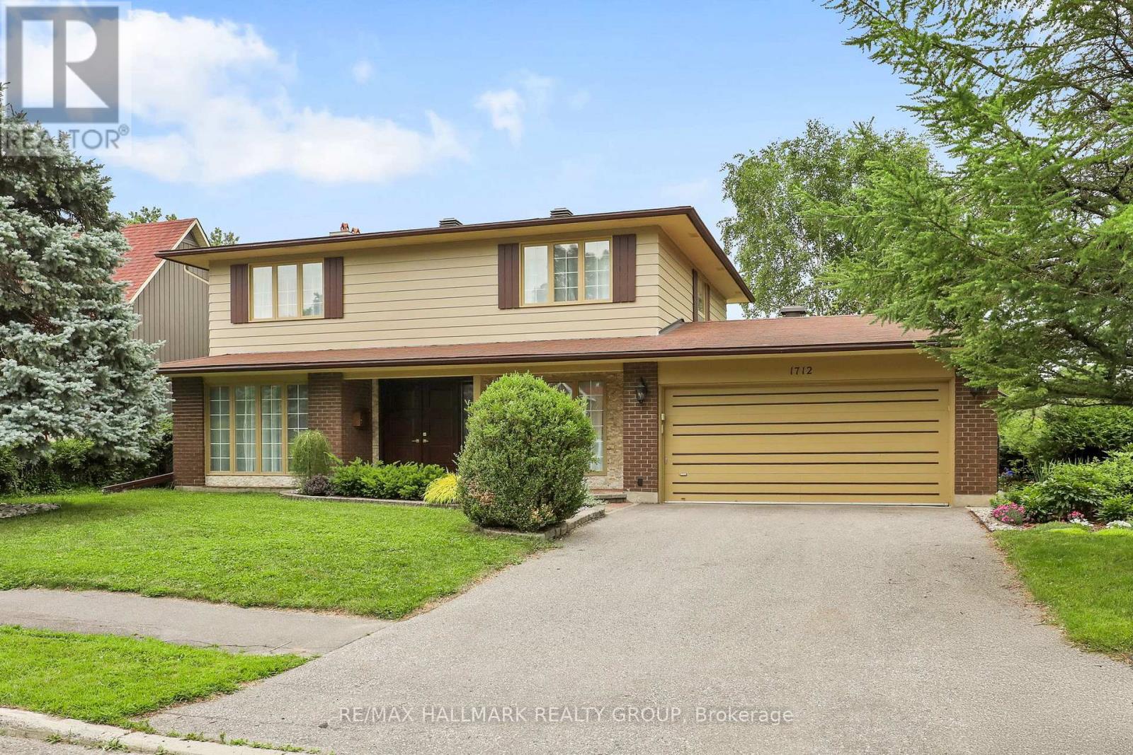 1712 Playfair Drive, Ottawa, Ontario  K1H 5S6 - Photo 2 - X13519362