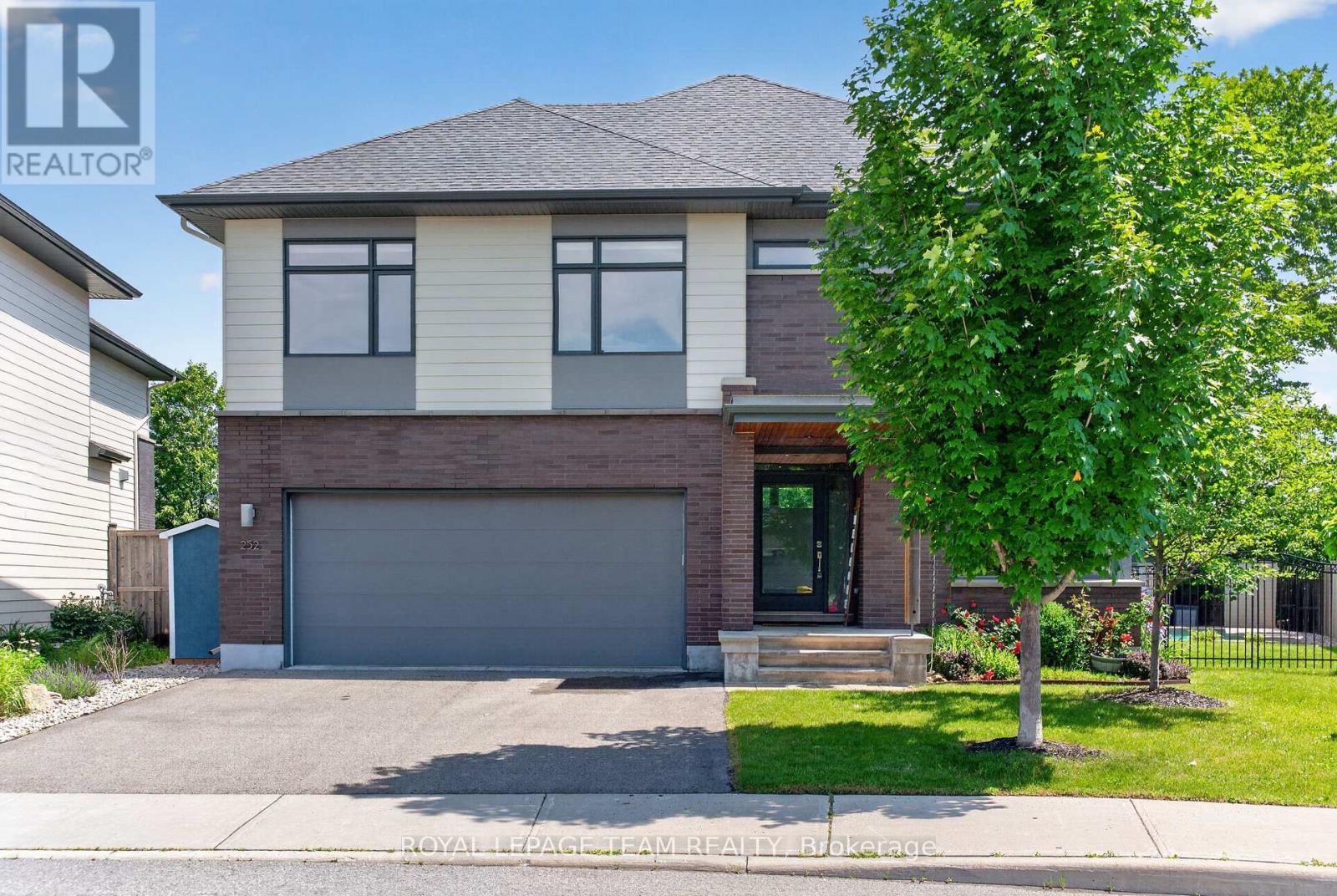 252 Sunnyridge Crescent, Ottawa, Ontario  K2M 0H3 - Photo 1 - X13519674
